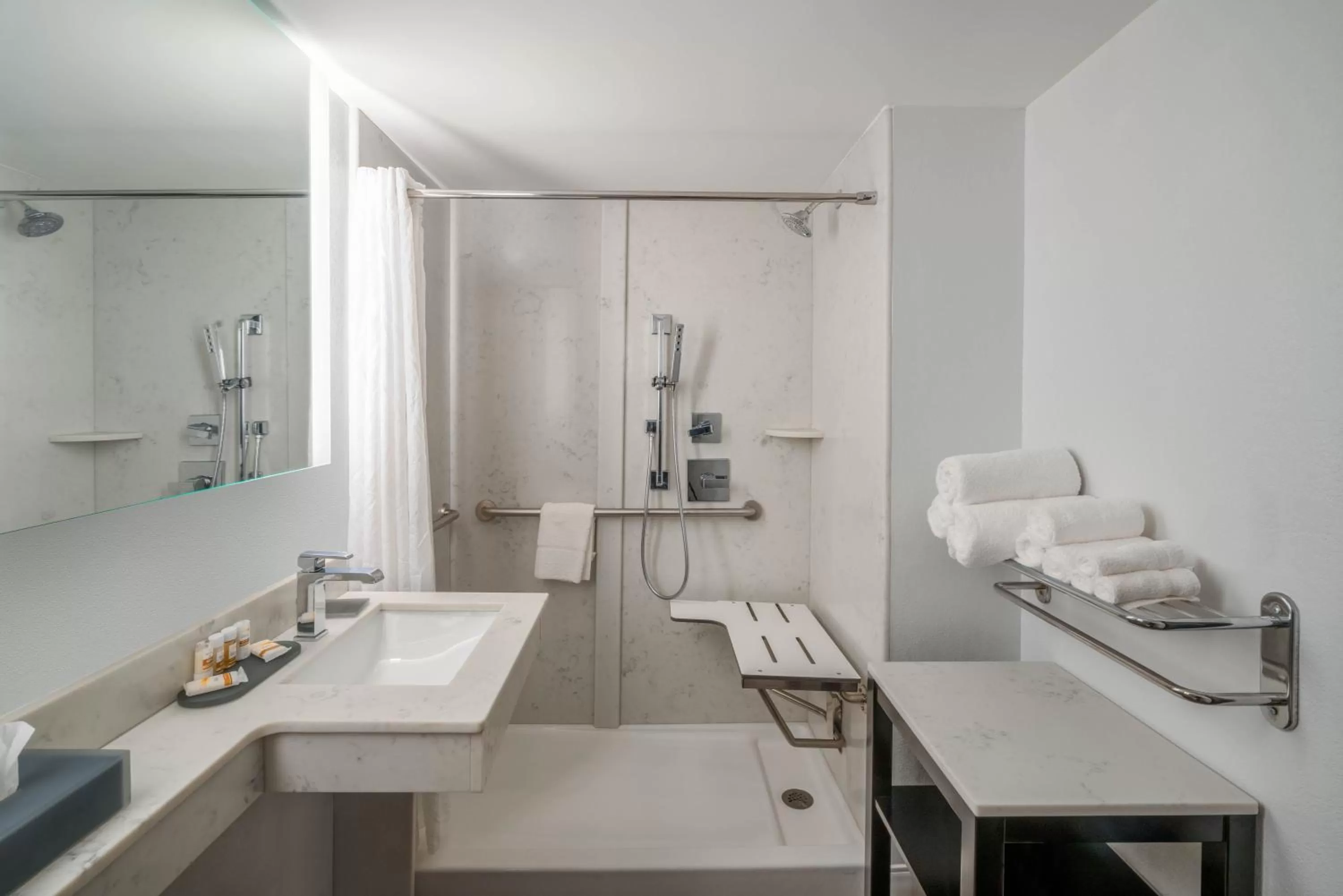 Toilet in La Quinta by Wyndham Raleigh Downtown North