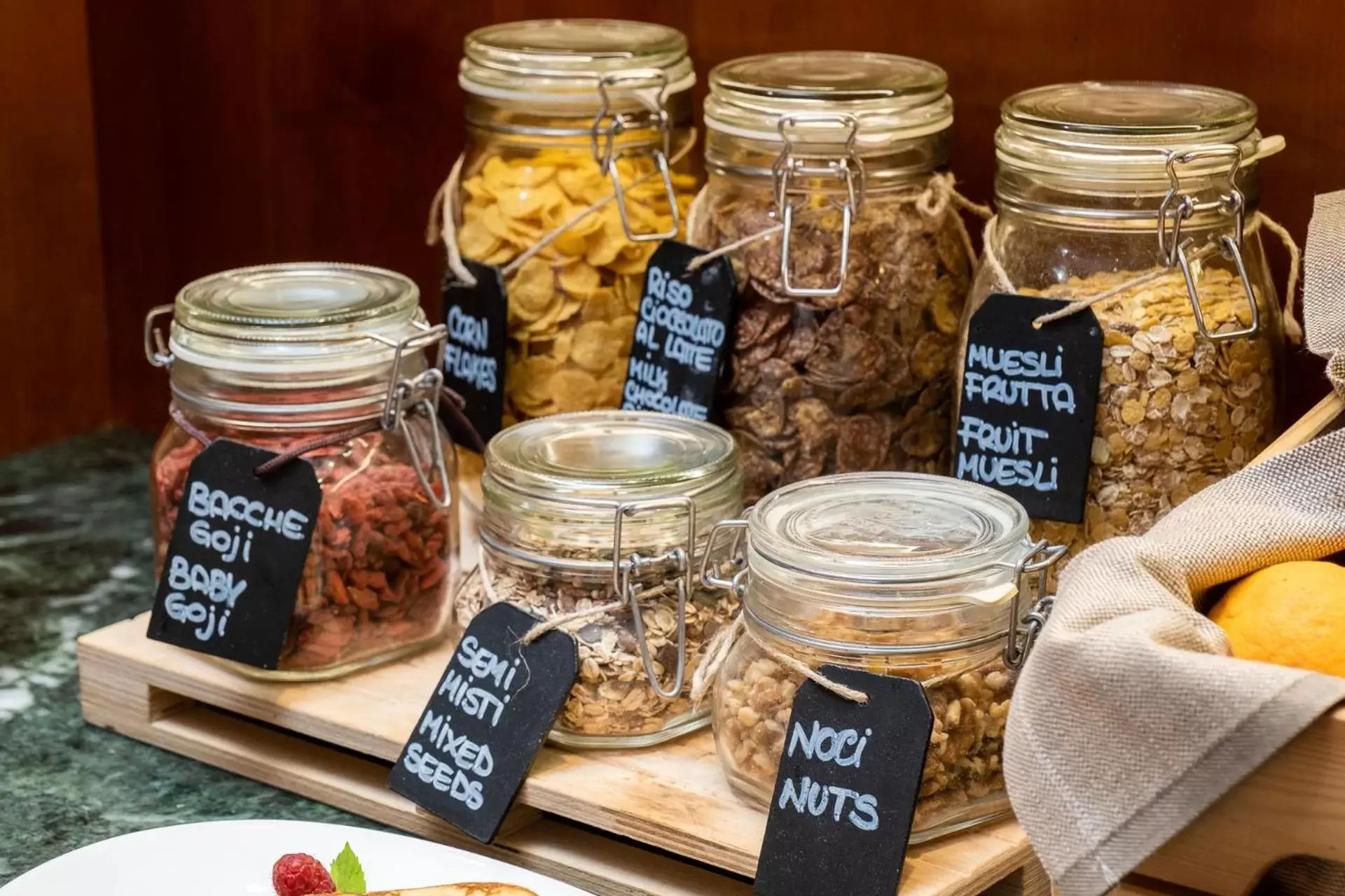 Breakfast in SHG Hotel Bologna Breakfast in SHG Hotel Bologna