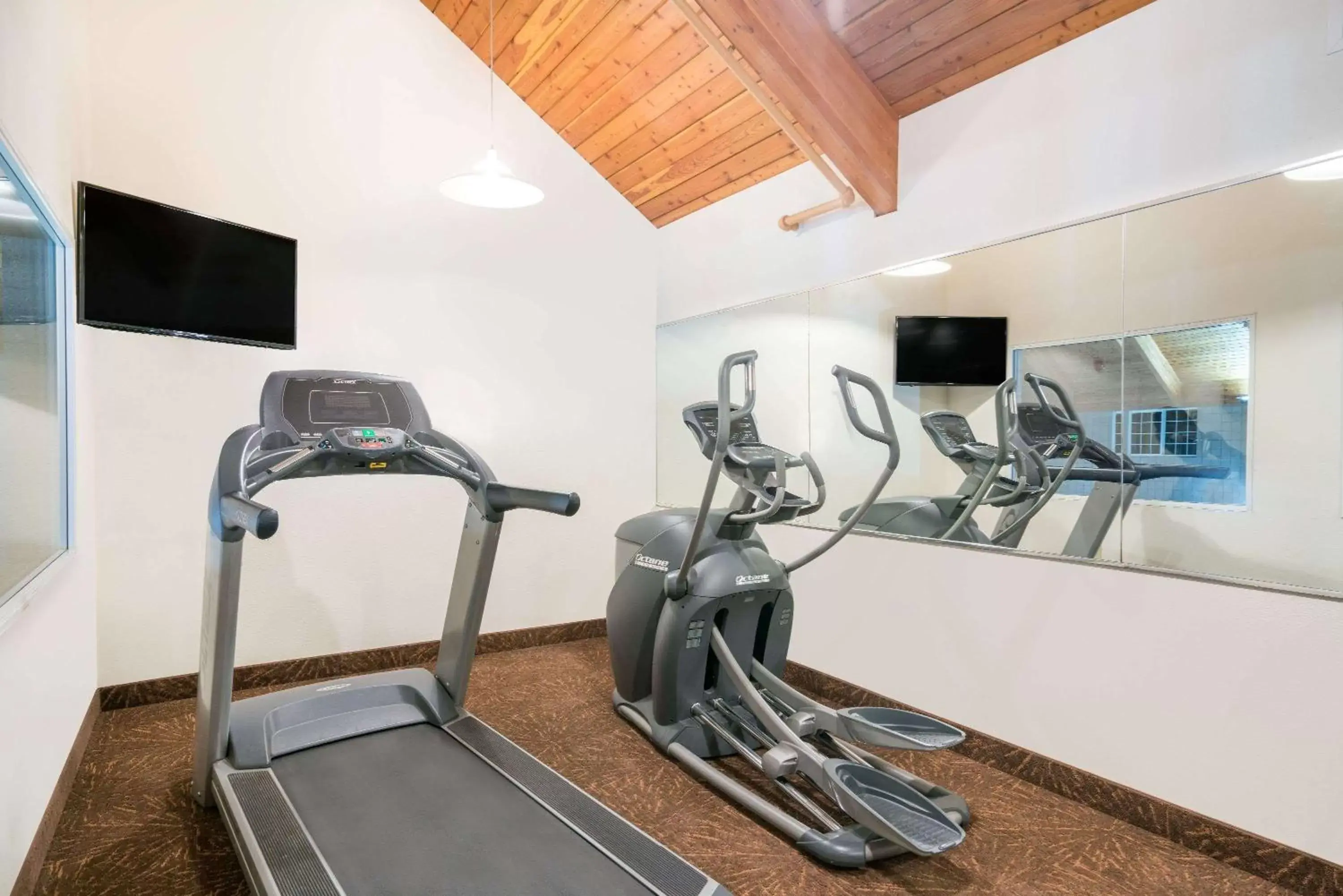 Fitness centre/facilities, Fitness Center/Facilities in Baymont by Wyndham Baxter/Brainerd Area