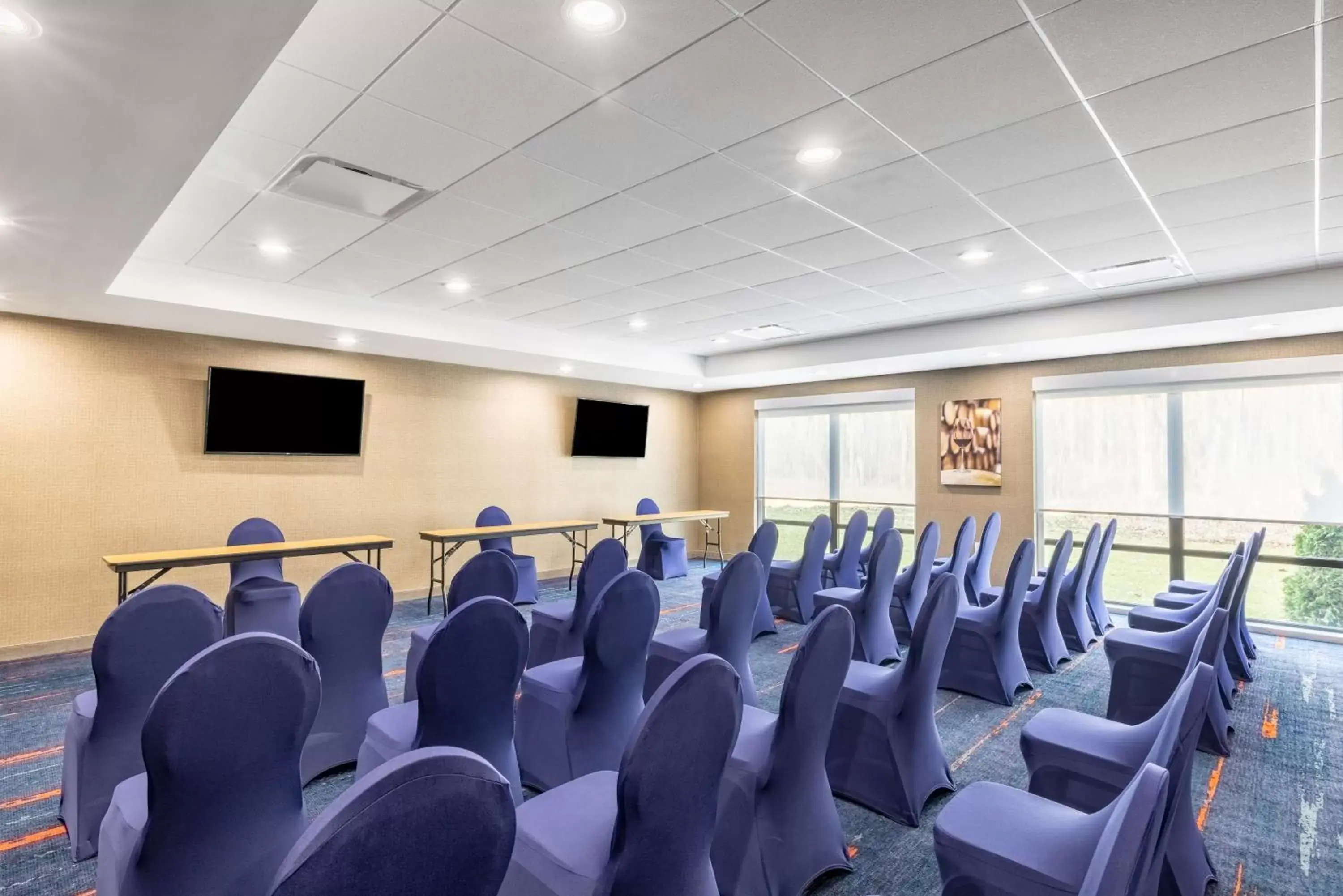 Meeting/conference room in Hampton Inn & Suites Benton Harbor, MI