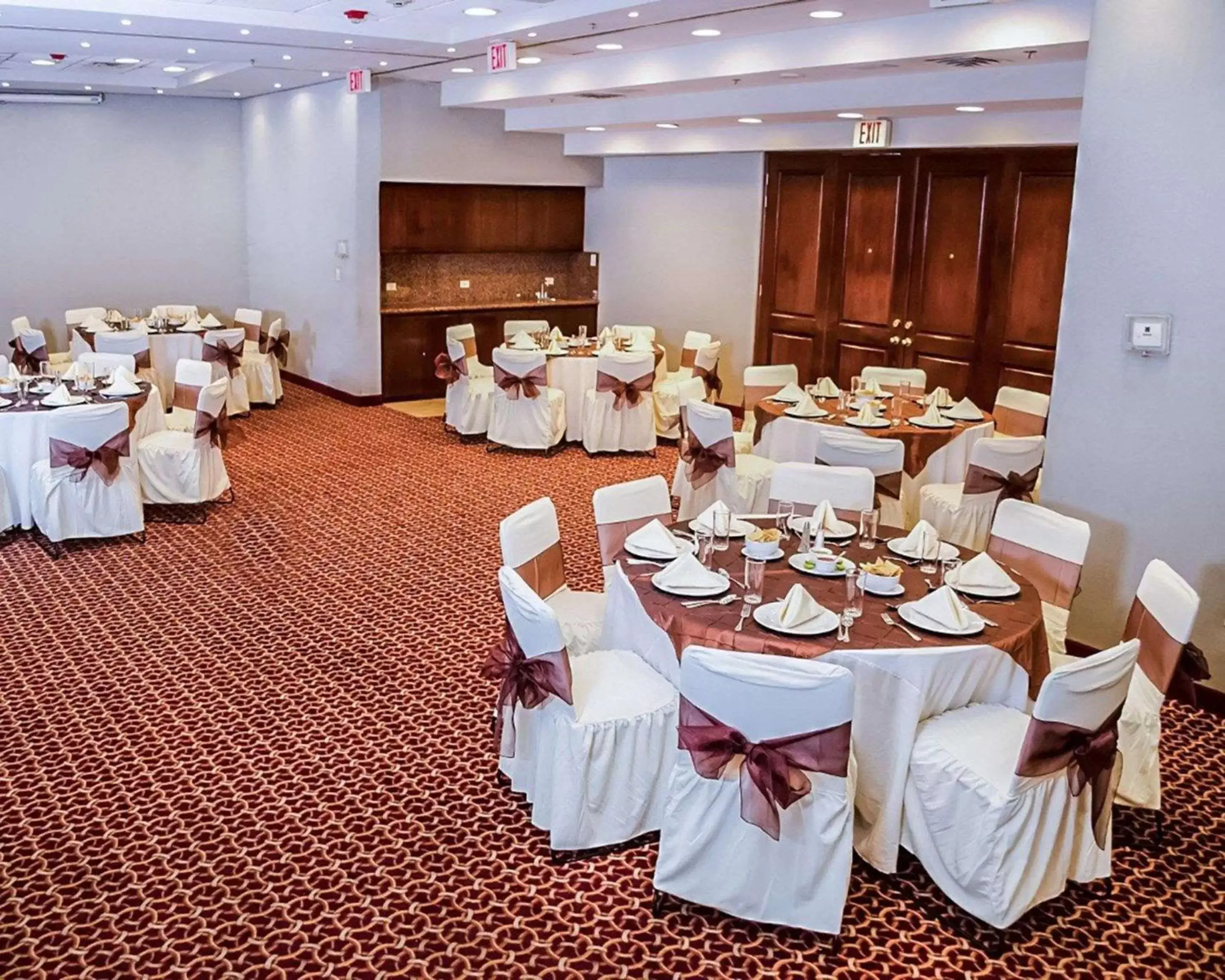 On site, Banquet Facilities in Quality Inn Monterrey La Fe