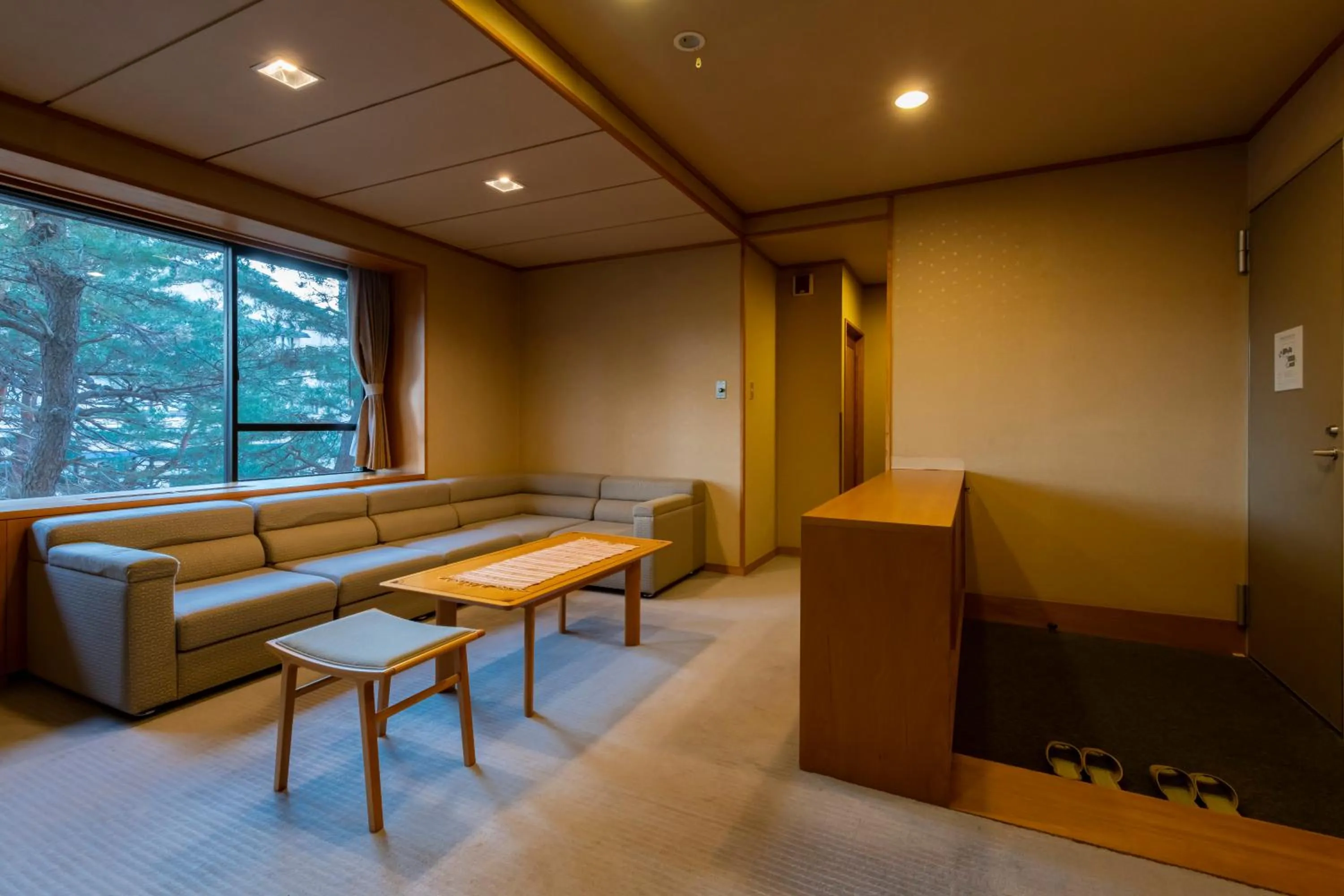 Photo of the whole room in Senkeien Tsukioka Hotel
