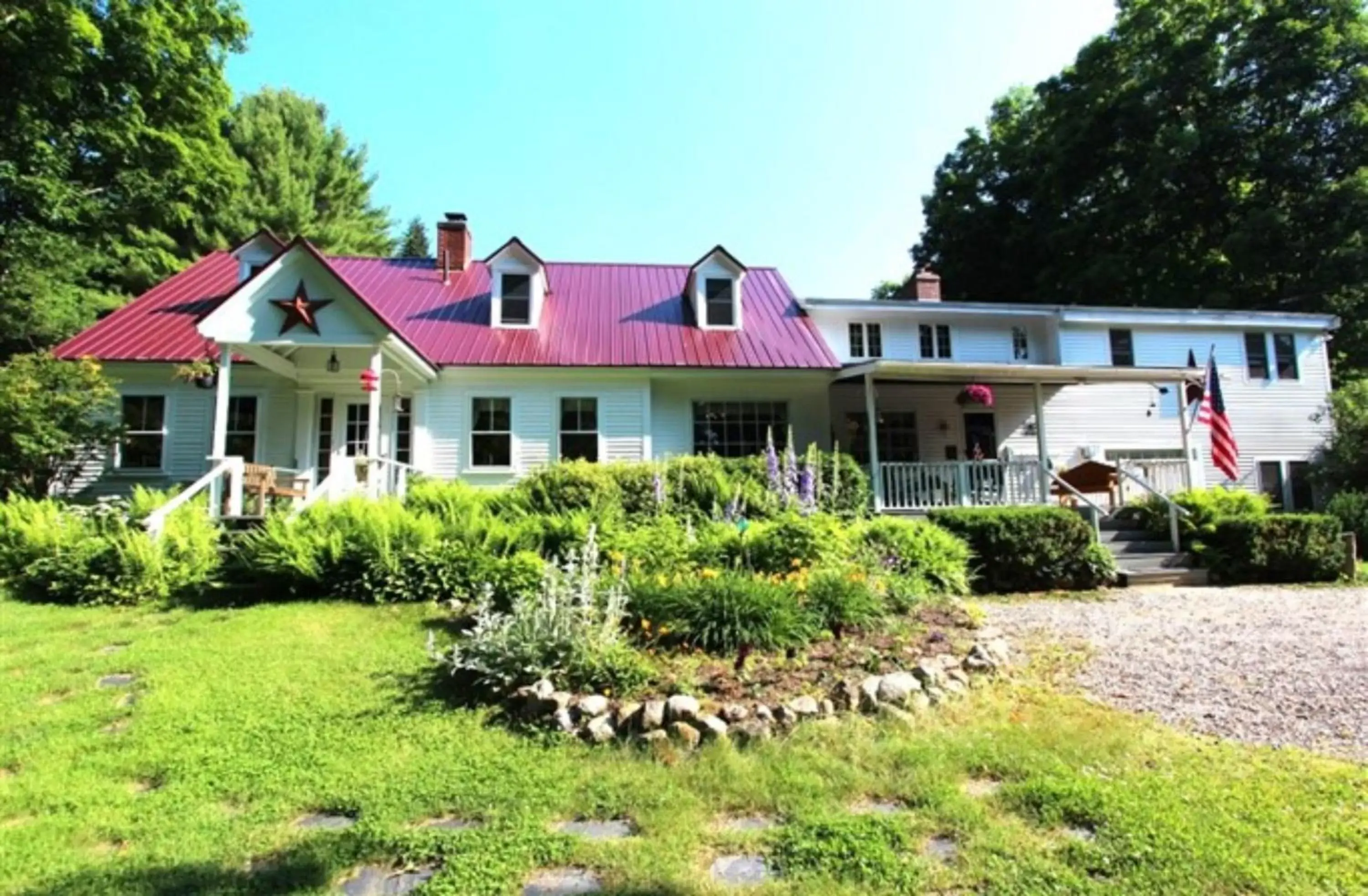 Other, Property Building in Buttonwood Inn on Mount Surprise