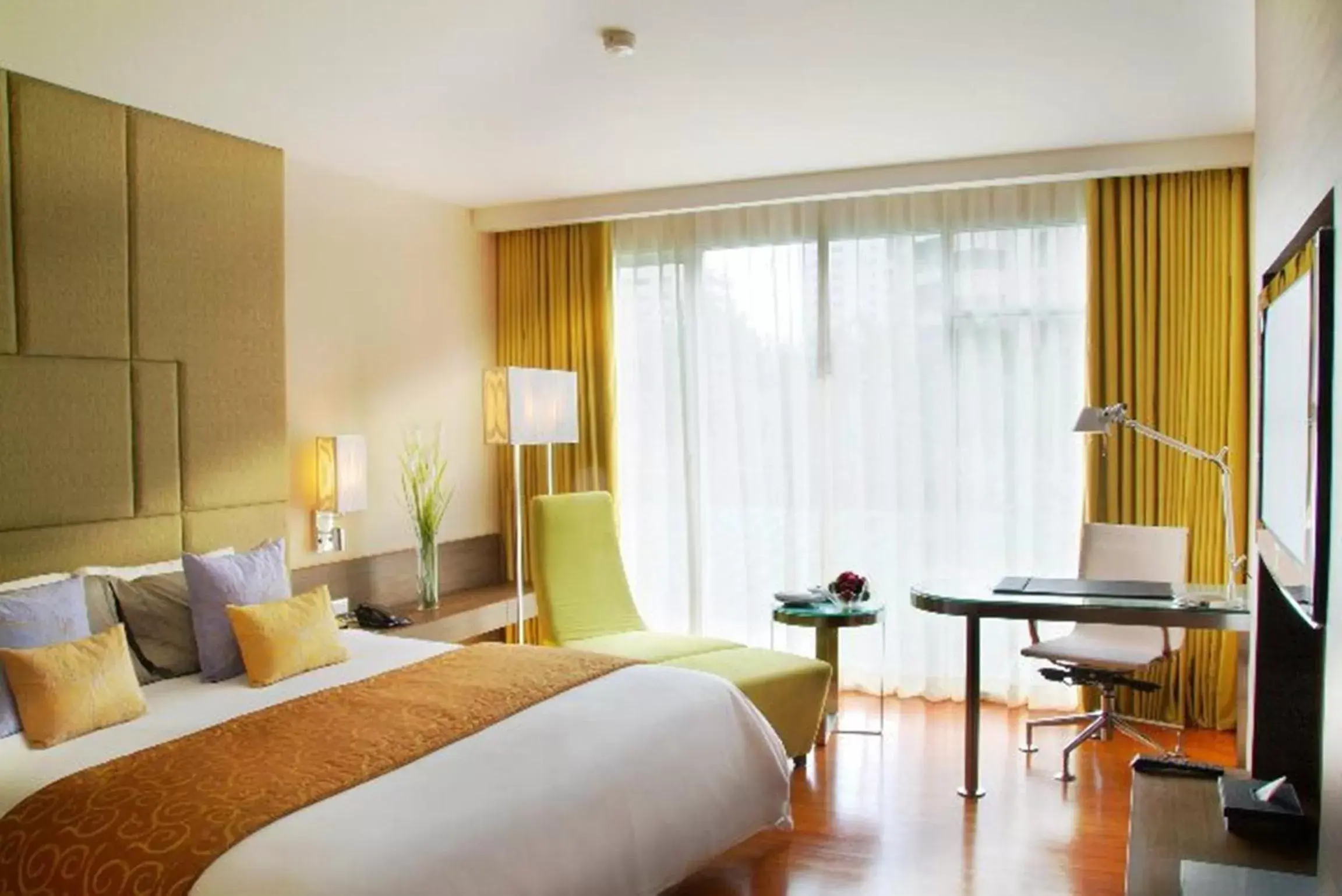 Photo of the whole room, Bed in Citichic Sukhumvit 13 by Compass Hospitality