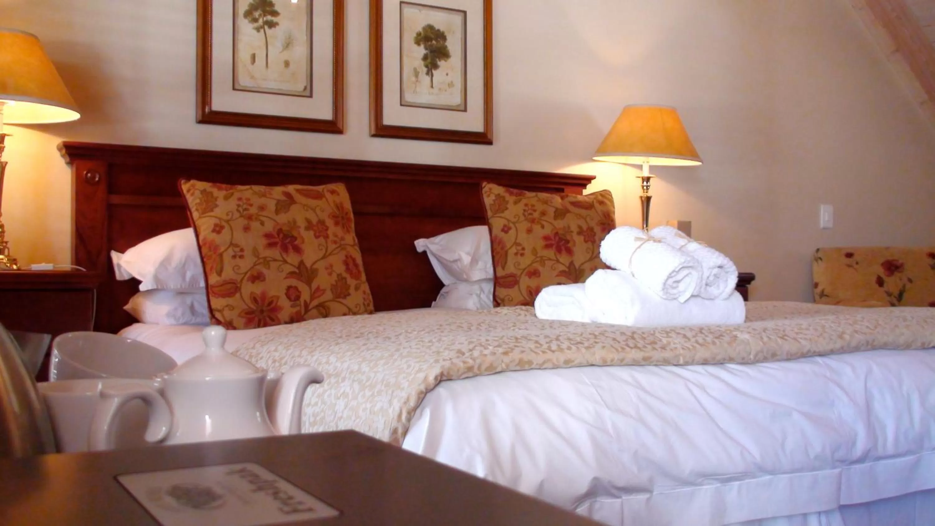 Bed in De Hoek Manor