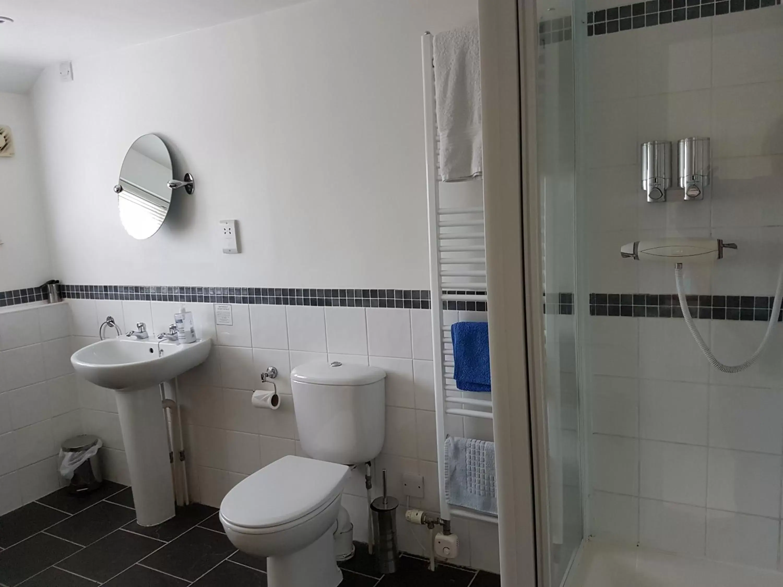 Standard Twin Room in The Brambles B&B Standard Twin Room in The Brambles B&B