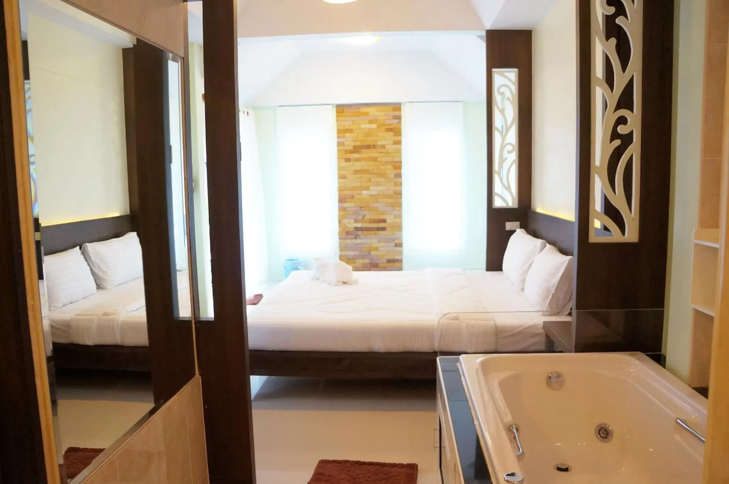 Bed in Chanpraya Resort