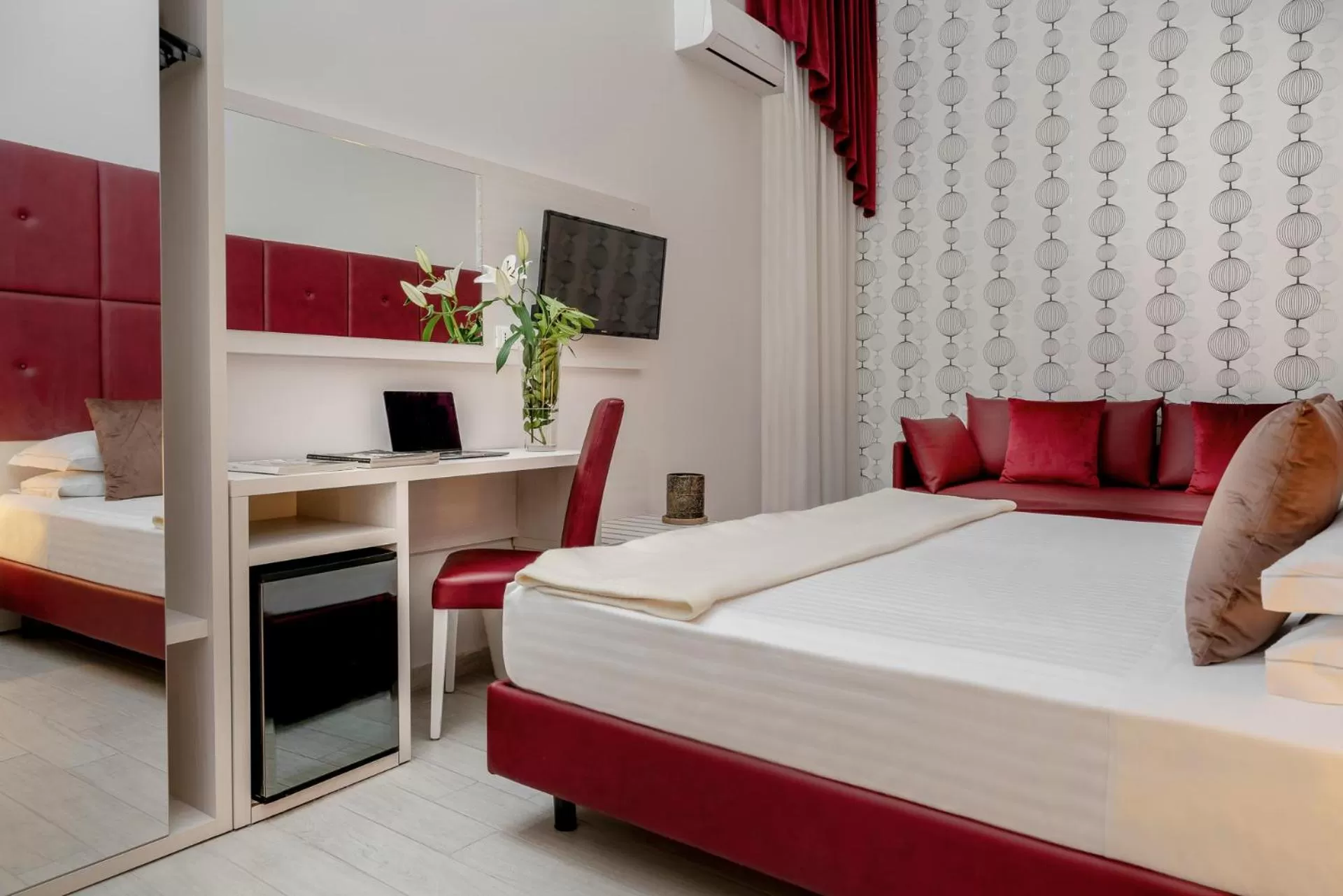 Junior Suite with jacuzzi in Albergo Rossini 1936 - Small & Charming