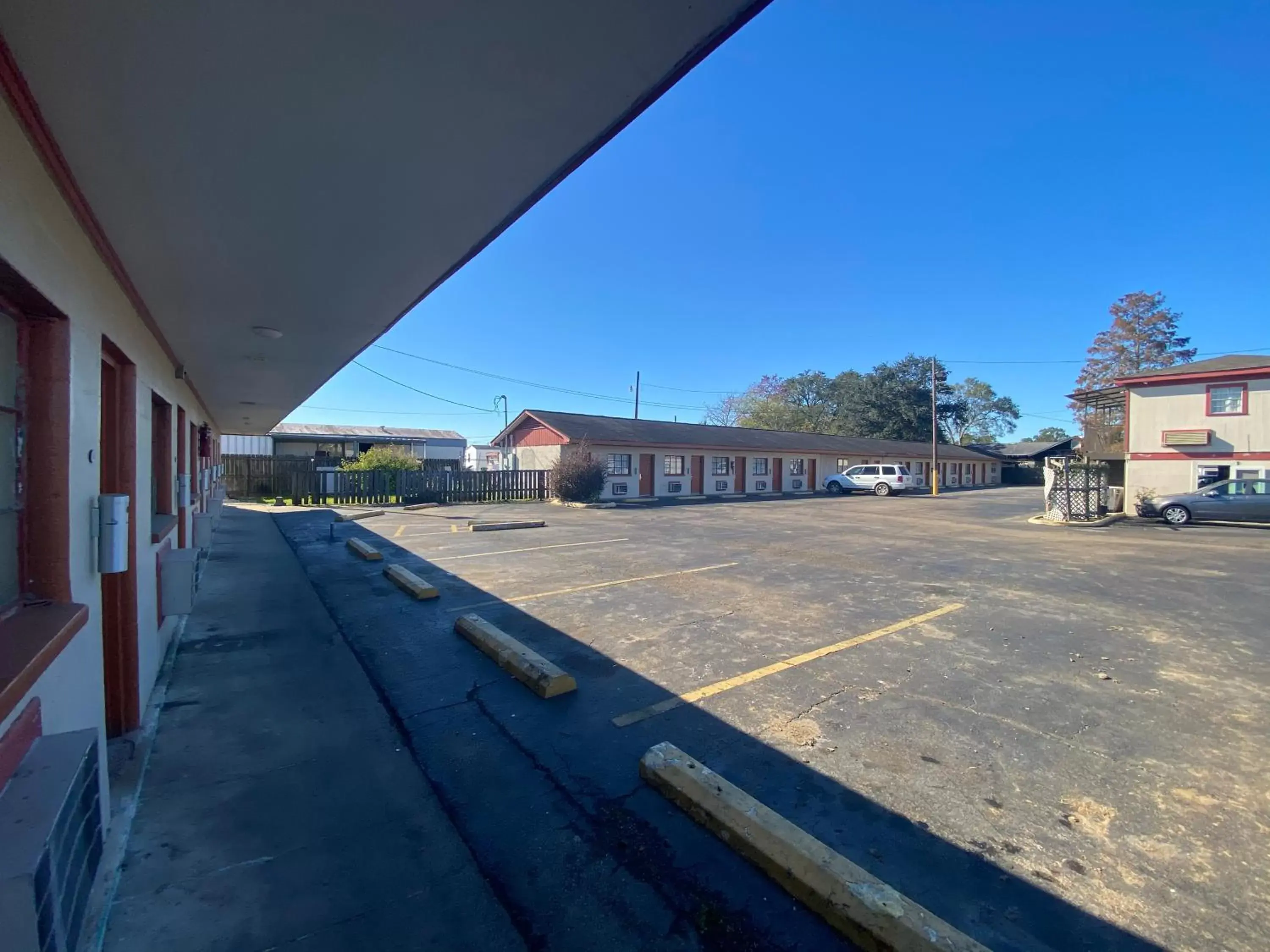 Property building in Relax Inn-Plaquemine