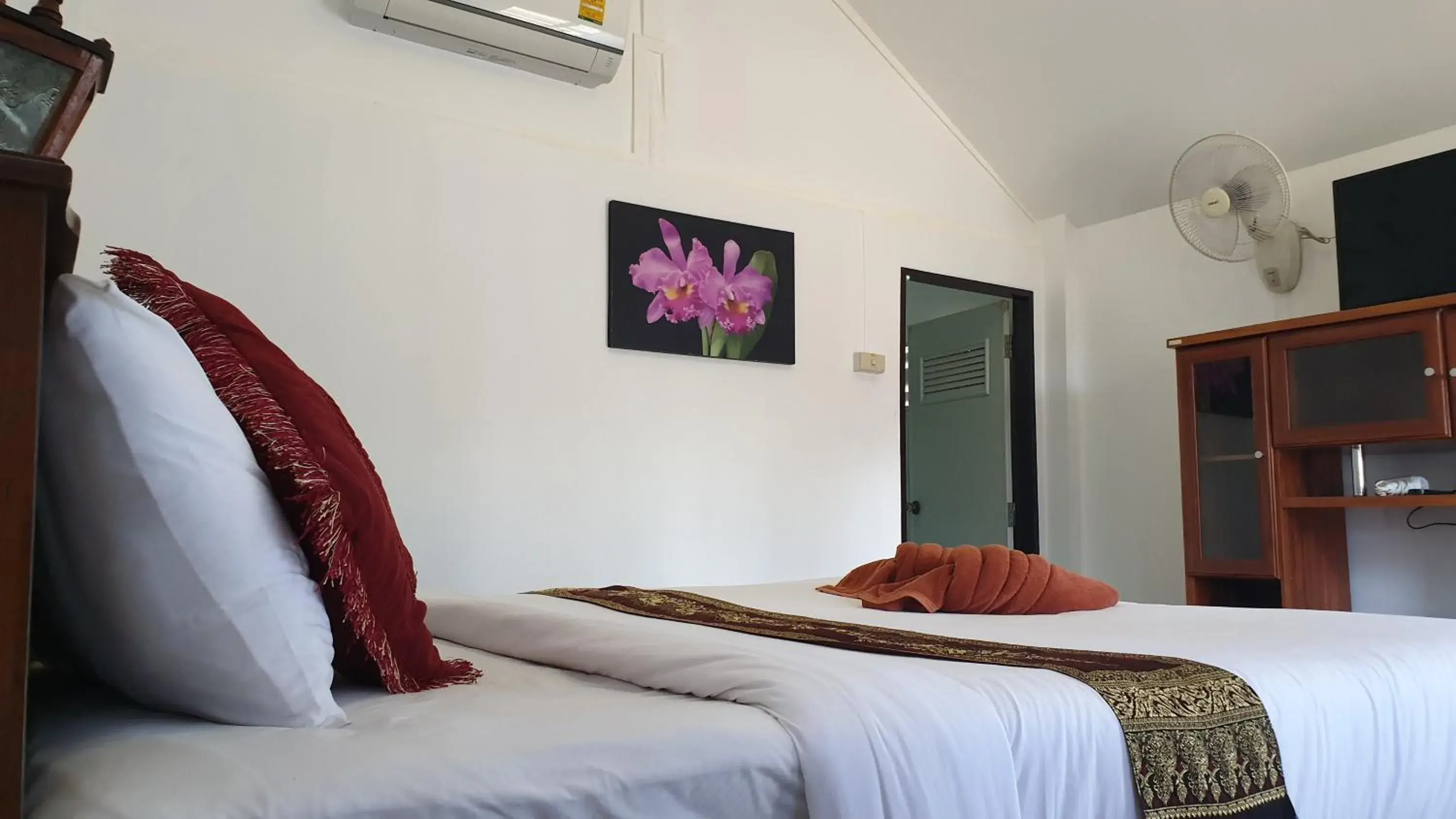 Bedroom, Bed in Lanta Family resort