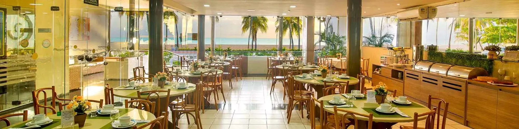 Restaurant/Places to Eat in Netuanah Praia Hotel