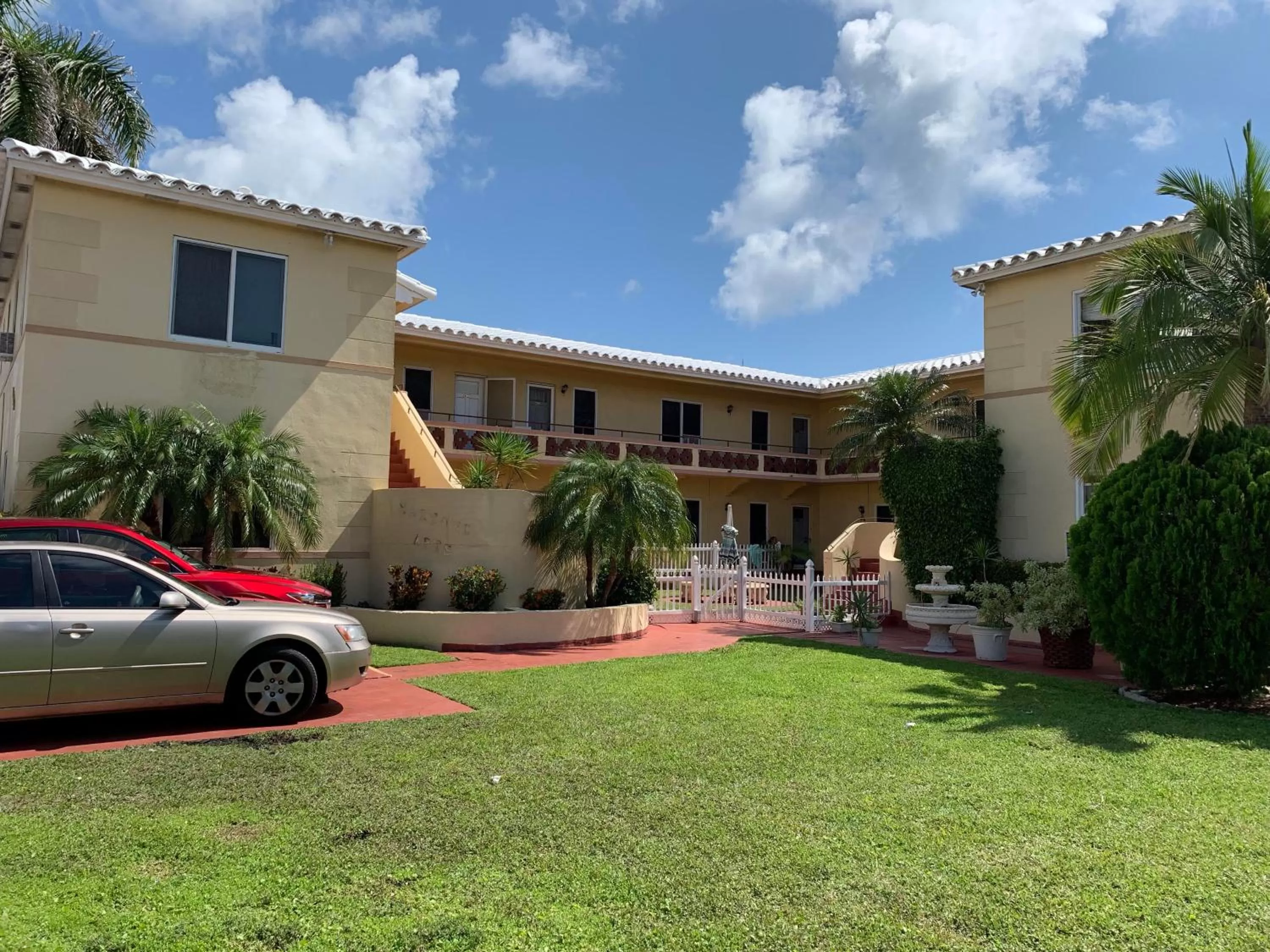 Property building in The Palms