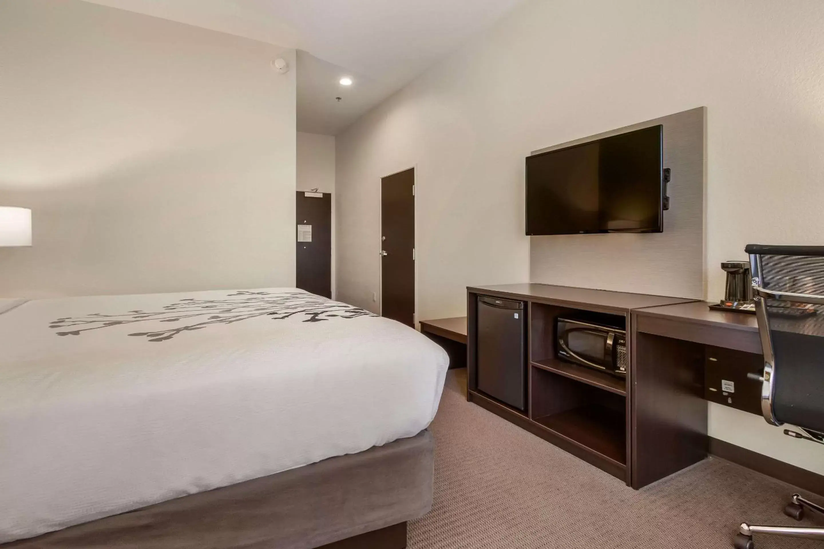 Photo of the whole room, Bed in Sleep Inn Boardman Photo of the whole room, Bed in Sleep Inn Boardman