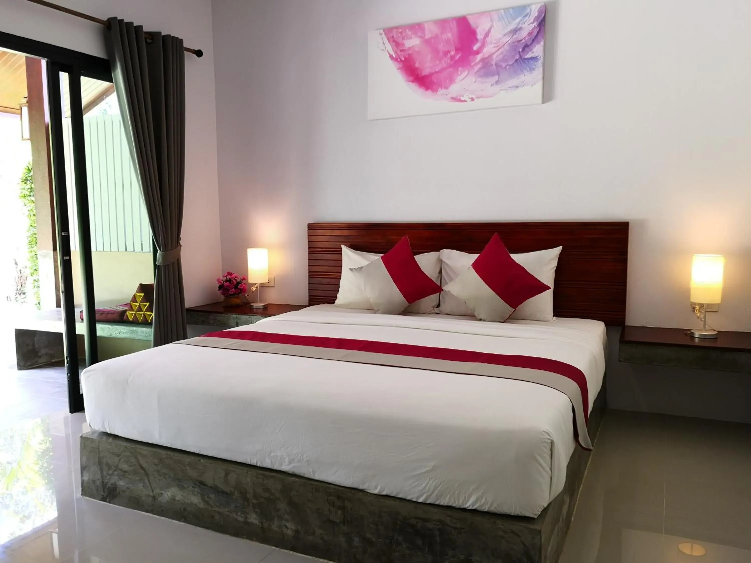 Bed in Baan Suan Rim Klong