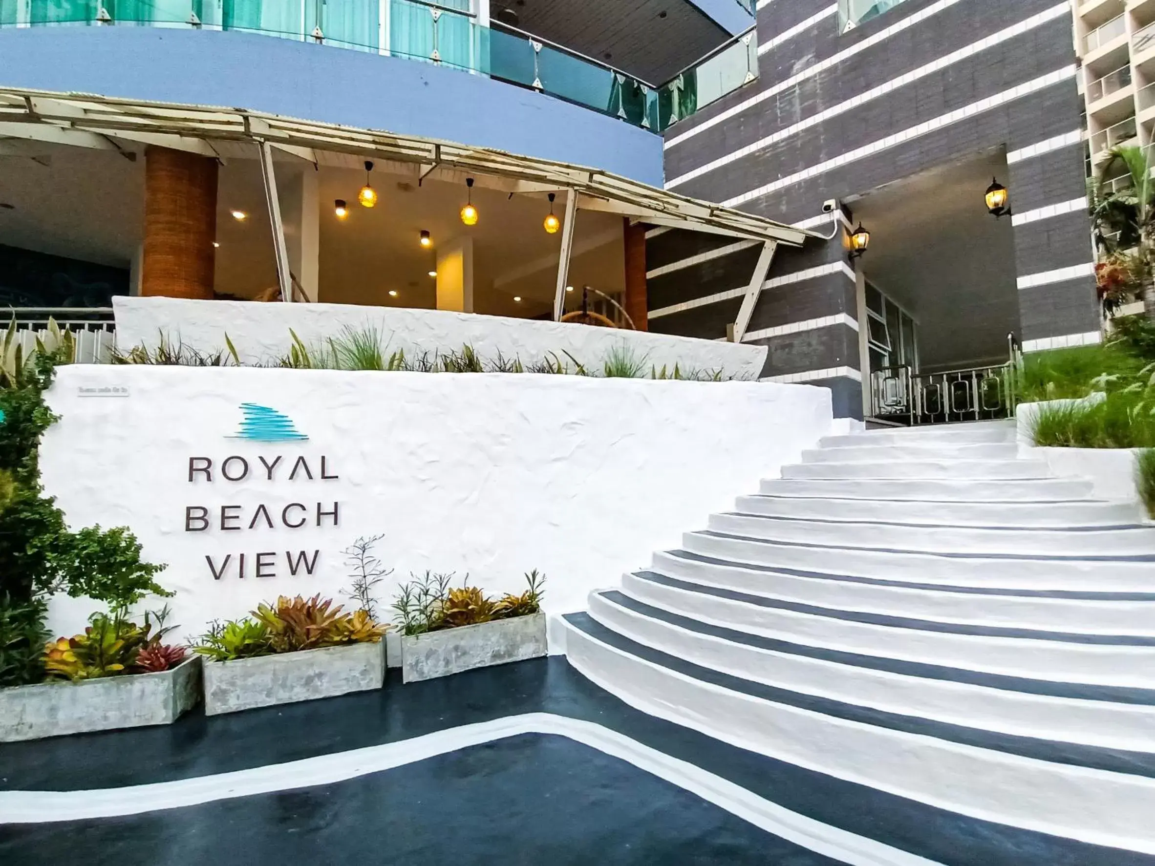 Facade/entrance in Royal Beach View Facade/entrance in Royal Beach View