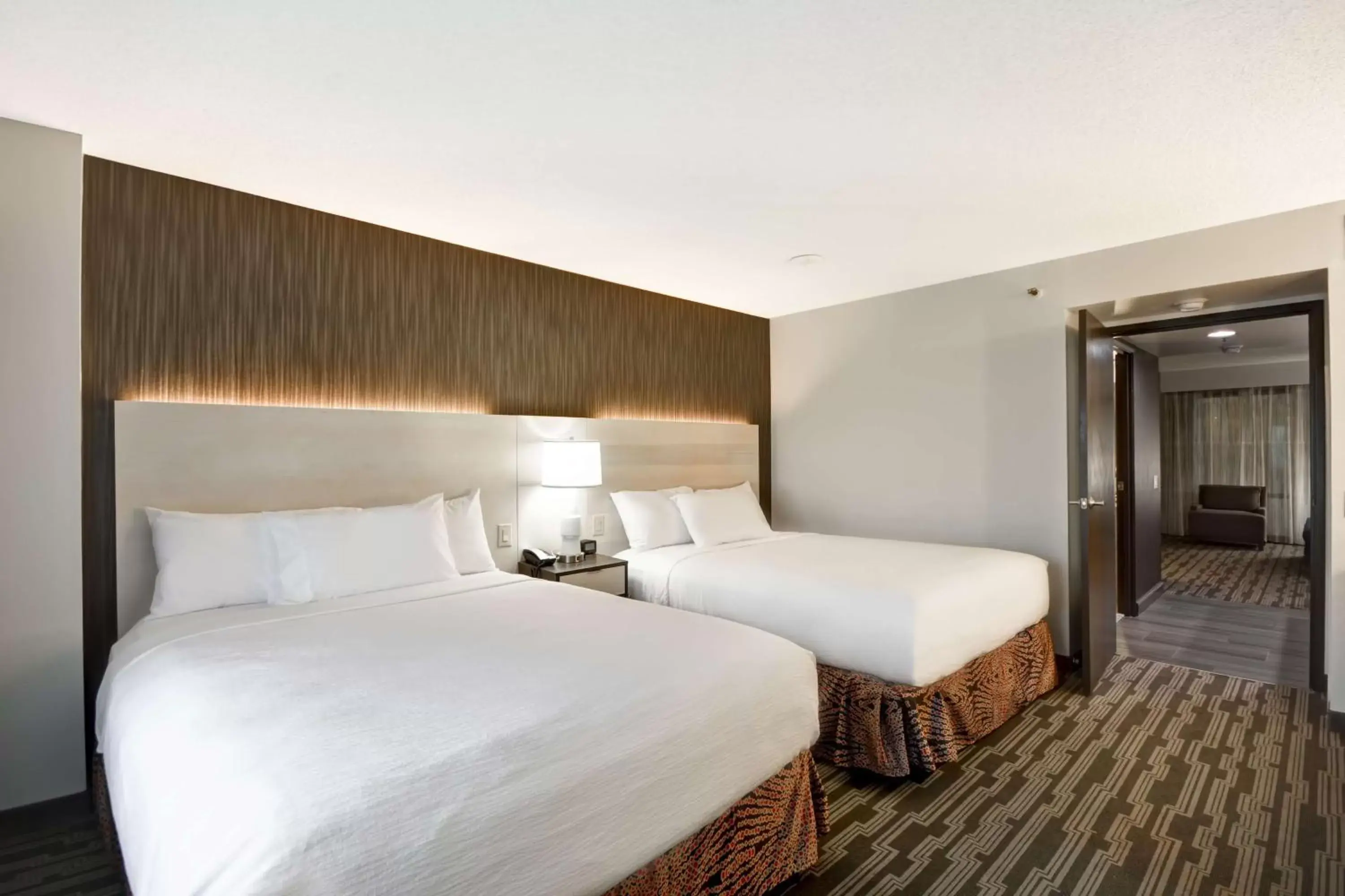 Bed in Embassy Suites Charlotte Bed in Embassy Suites Charlotte