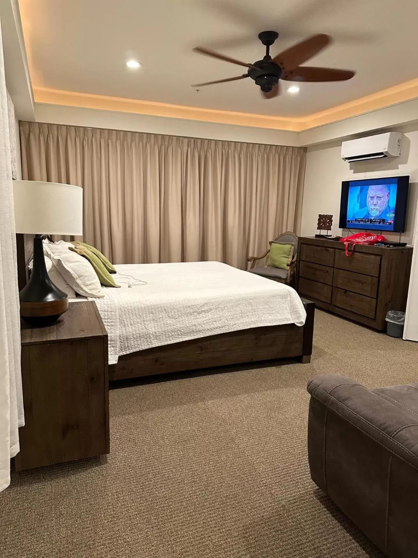 Bedroom, Bed in Hotel Coral Reef
