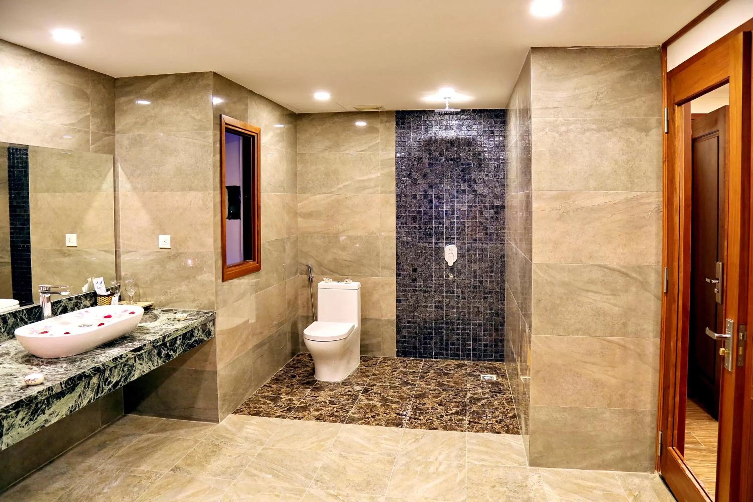 Decorative detail in Apus Hotel