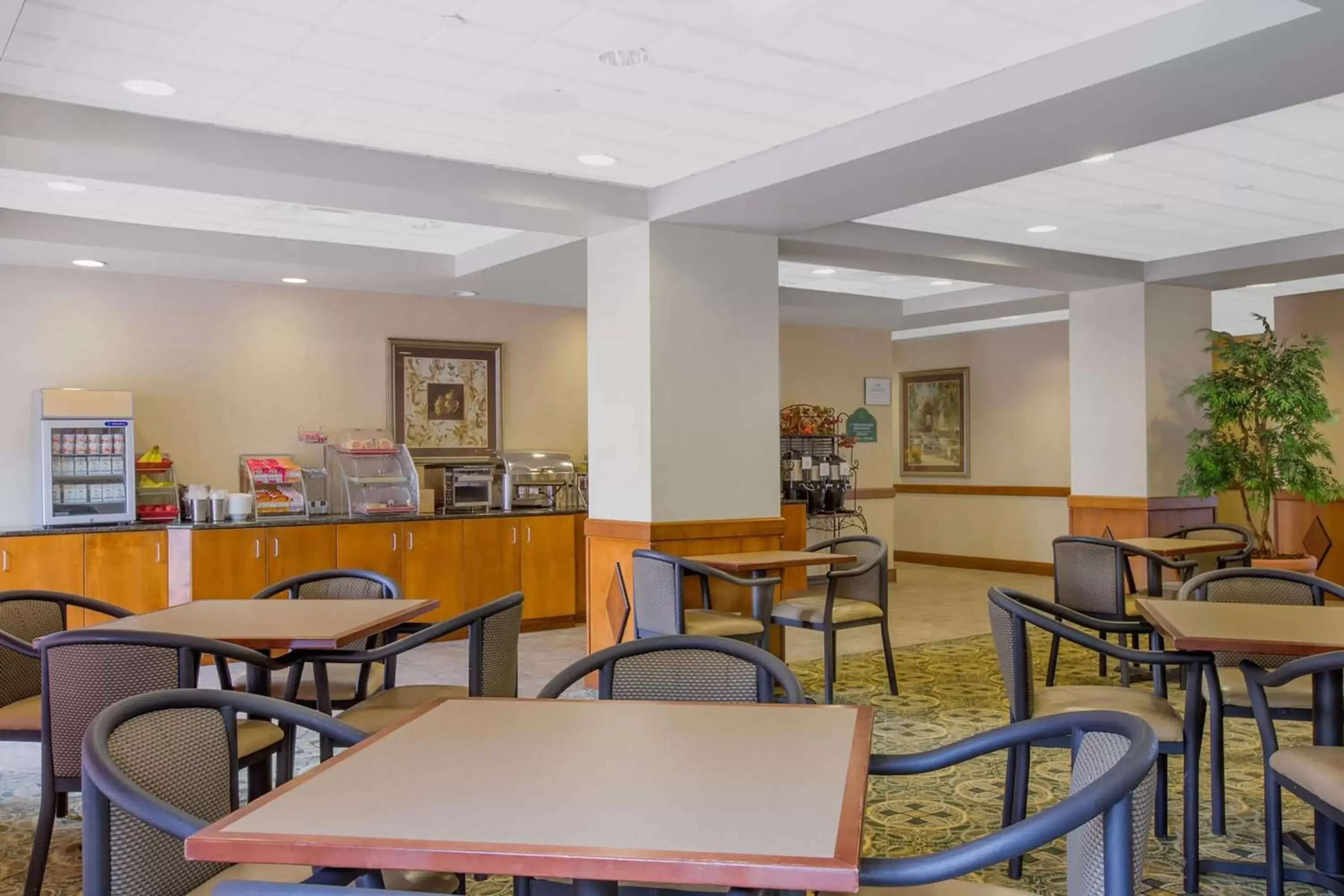Breakfast, Restaurant/Places to Eat in Wingate by Wyndham Tuscaloosa