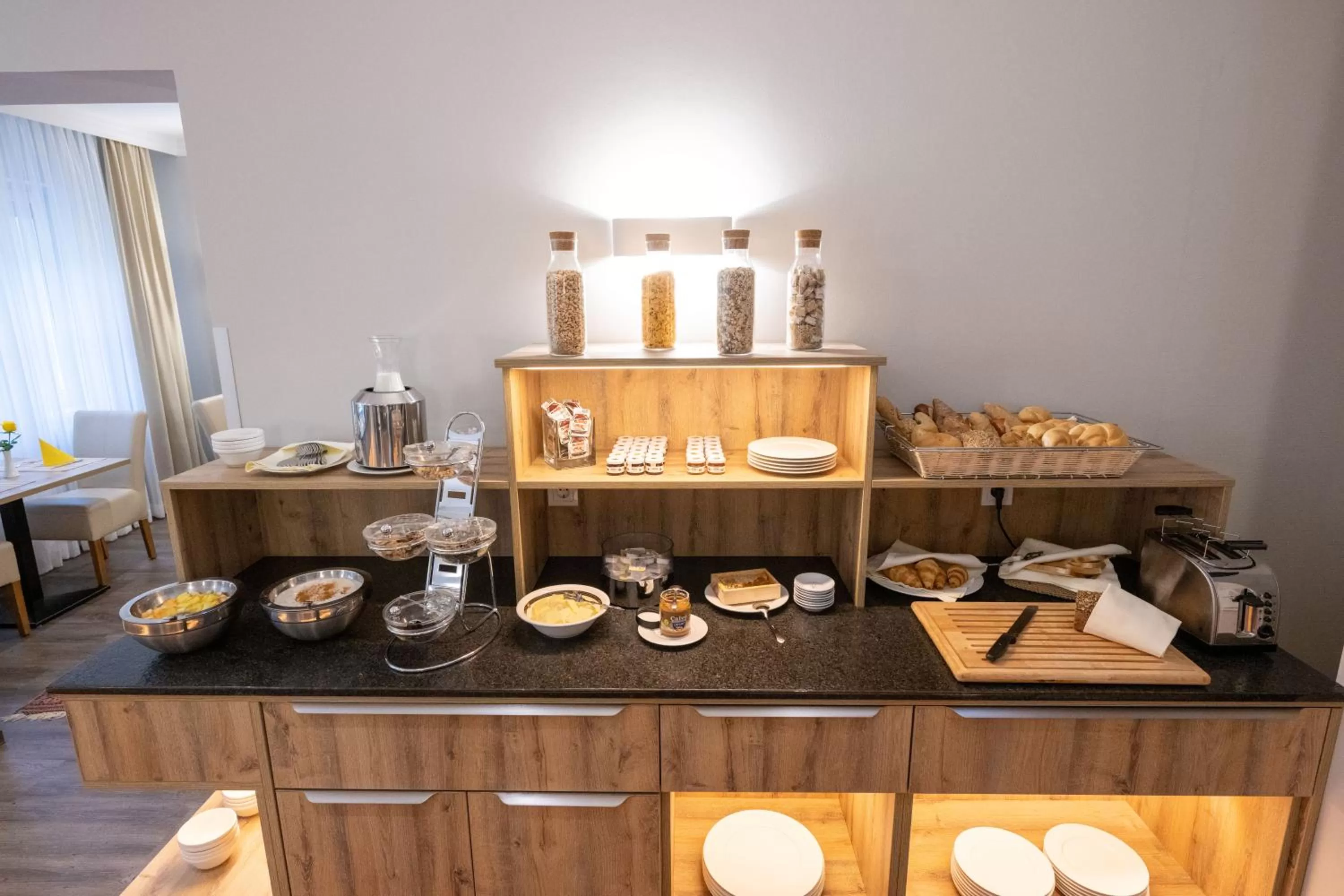 Breakfast in Hotel Admiral am Kurpark