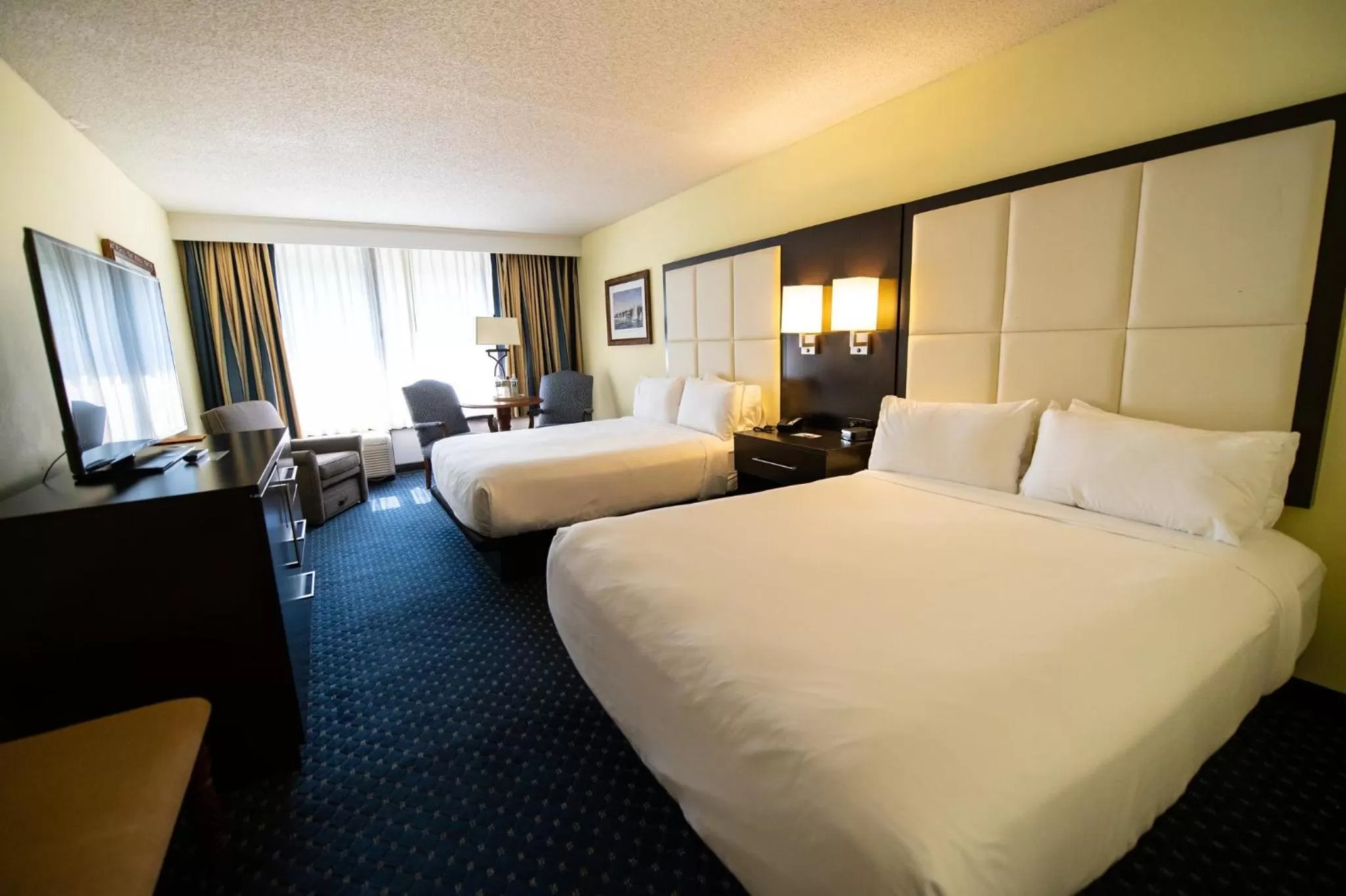 Photo of the whole room, Bed in Holiday Inn Bar Harbor Regency Hotel by IHG