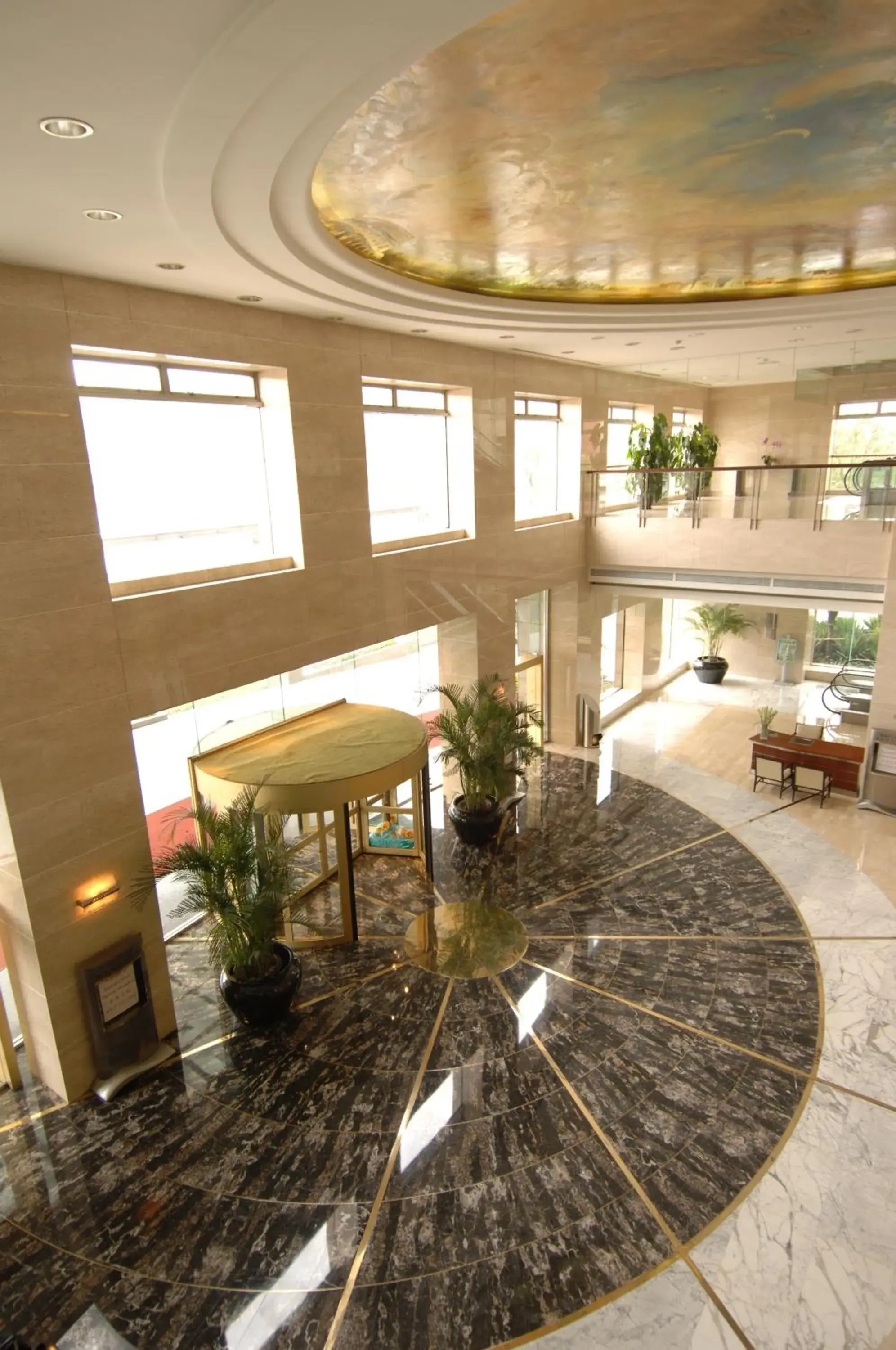 Lobby or reception, Lounge/Bar in Ramada Plaza Hotel Pudong