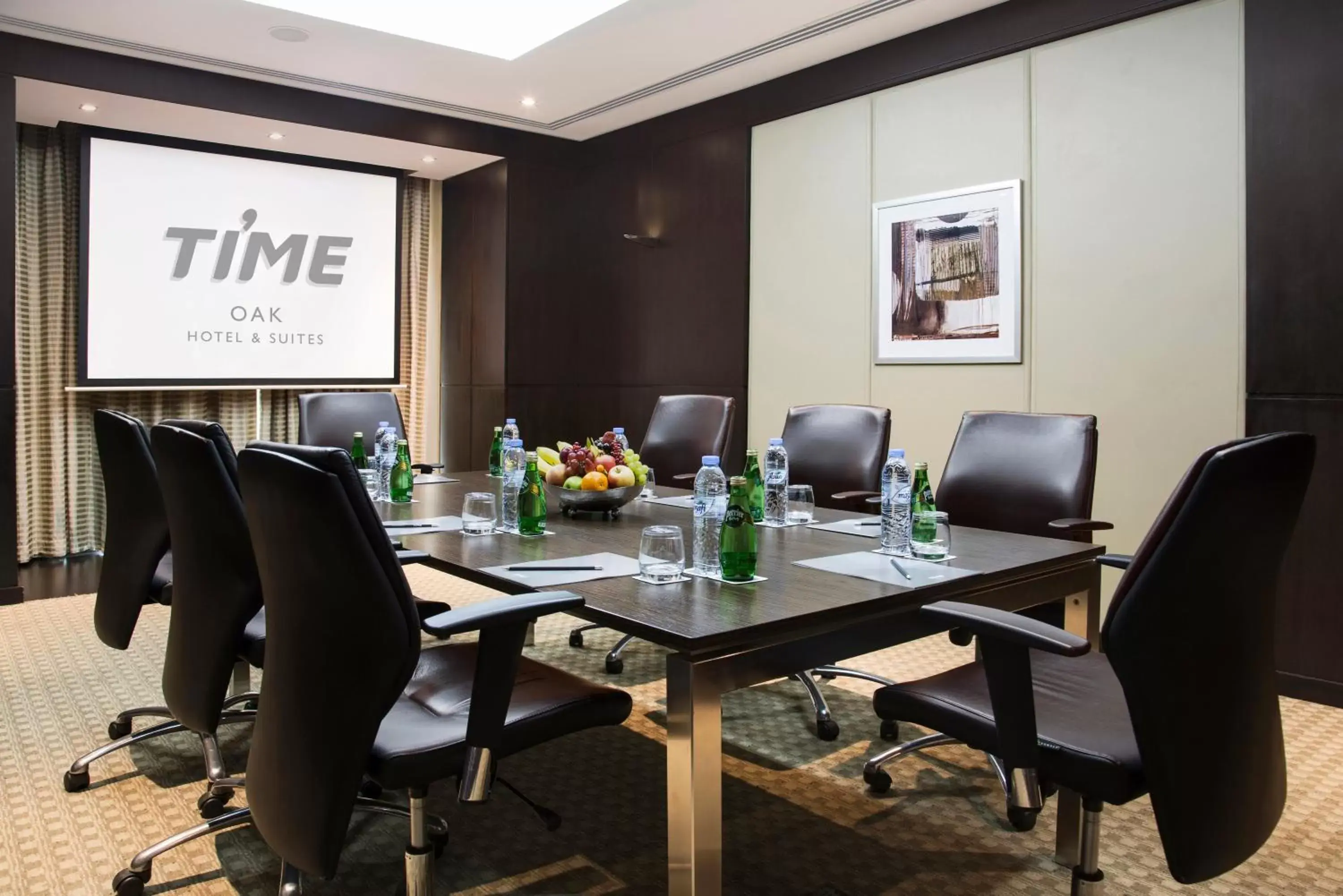 Meeting/conference room, Business Area/Conference Room in TIME Oak Hotel & Suites
