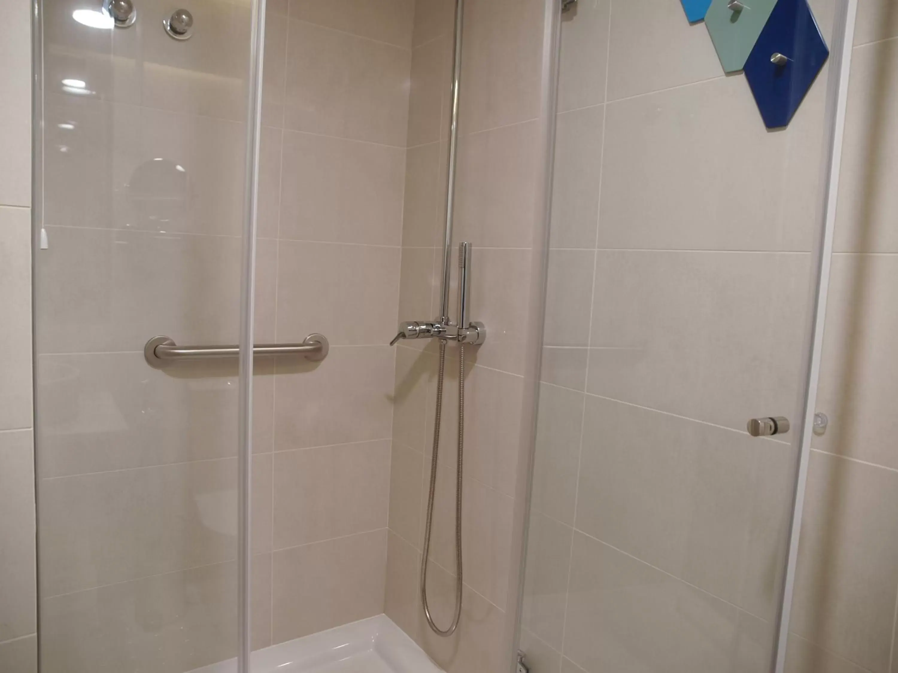Shower, Bathroom in New Style Lisbon Hotel