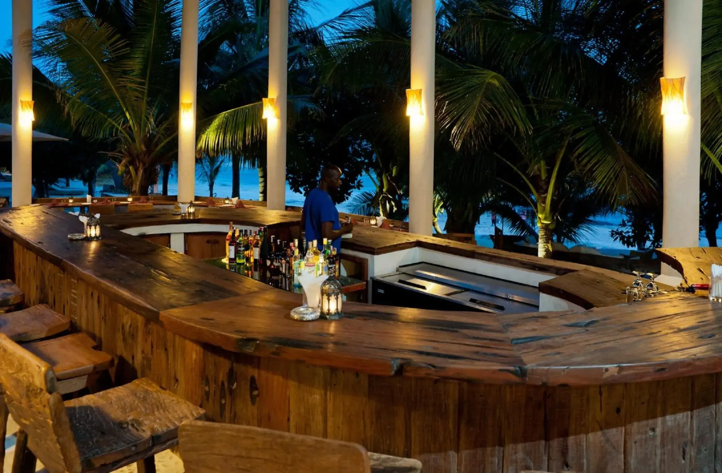 Lounge or bar, Swimming Pool in Swahili Beach