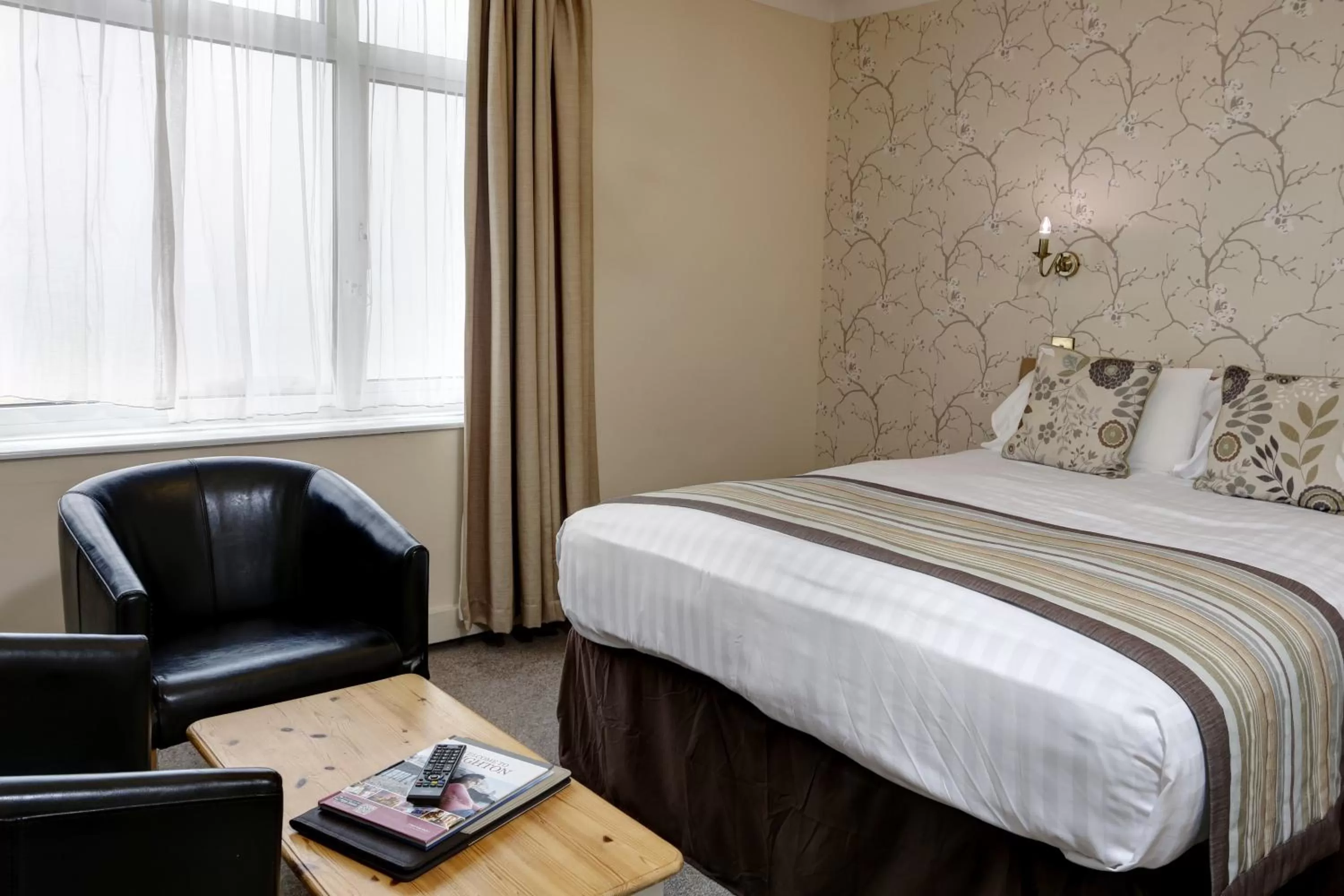 Bed in Best Western Princes Marine Hotel