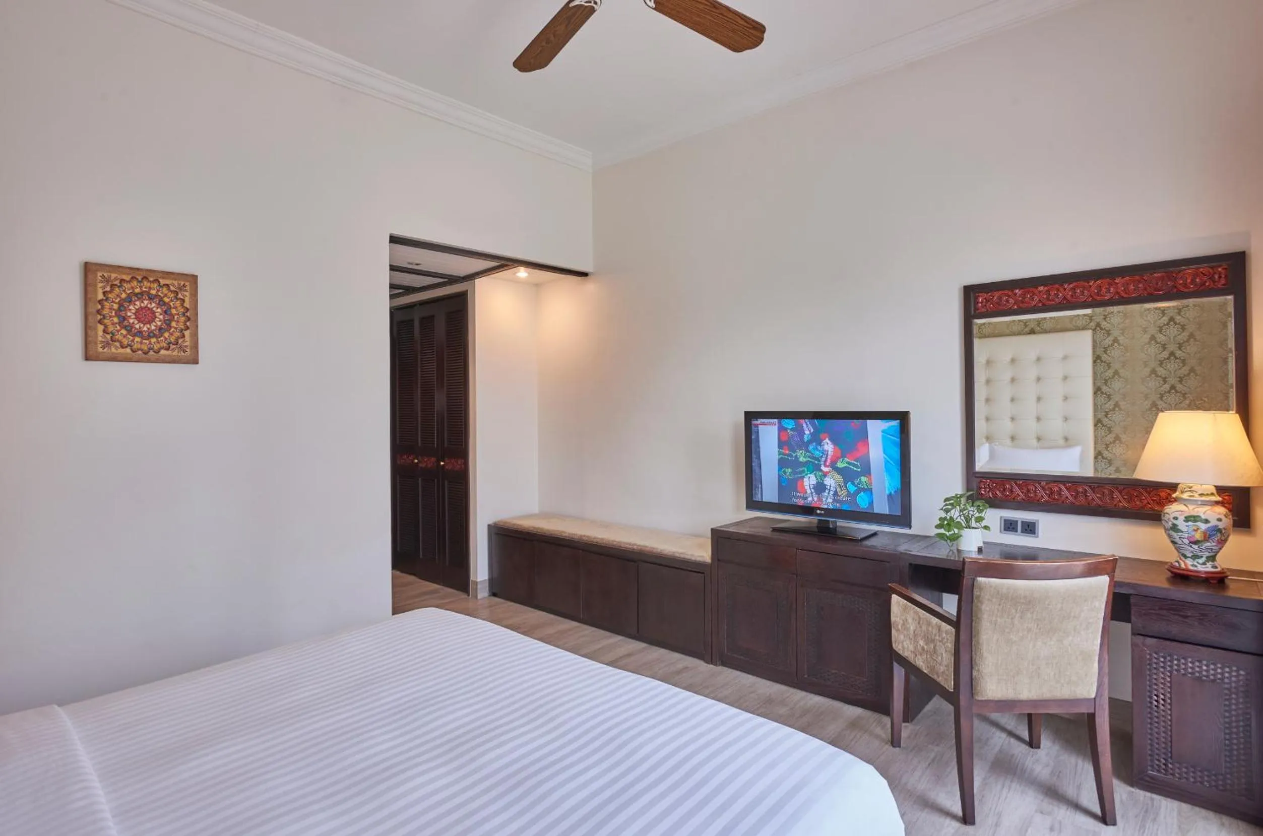 Bedroom, Bed in Village Hotel Albert Court by Far East Hospitality