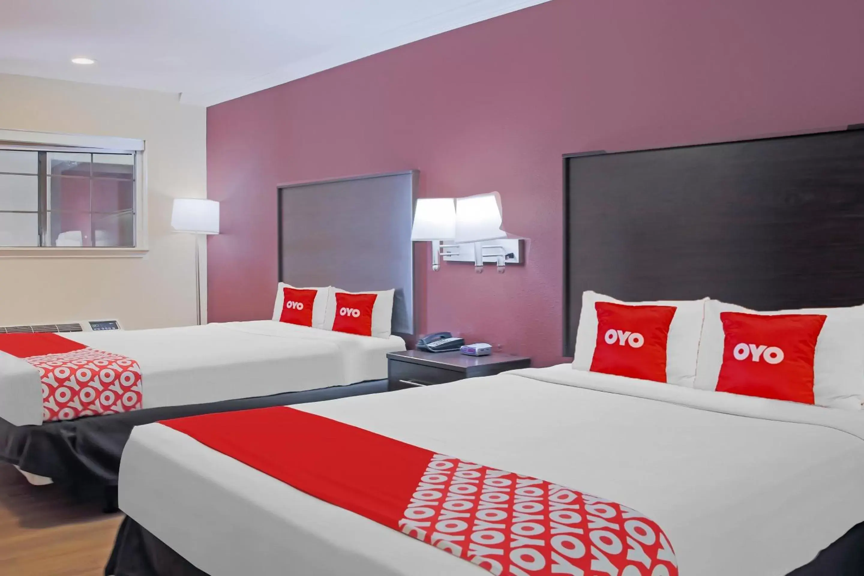 Bedroom, Bed in OYO Hotel McAllen Airport South