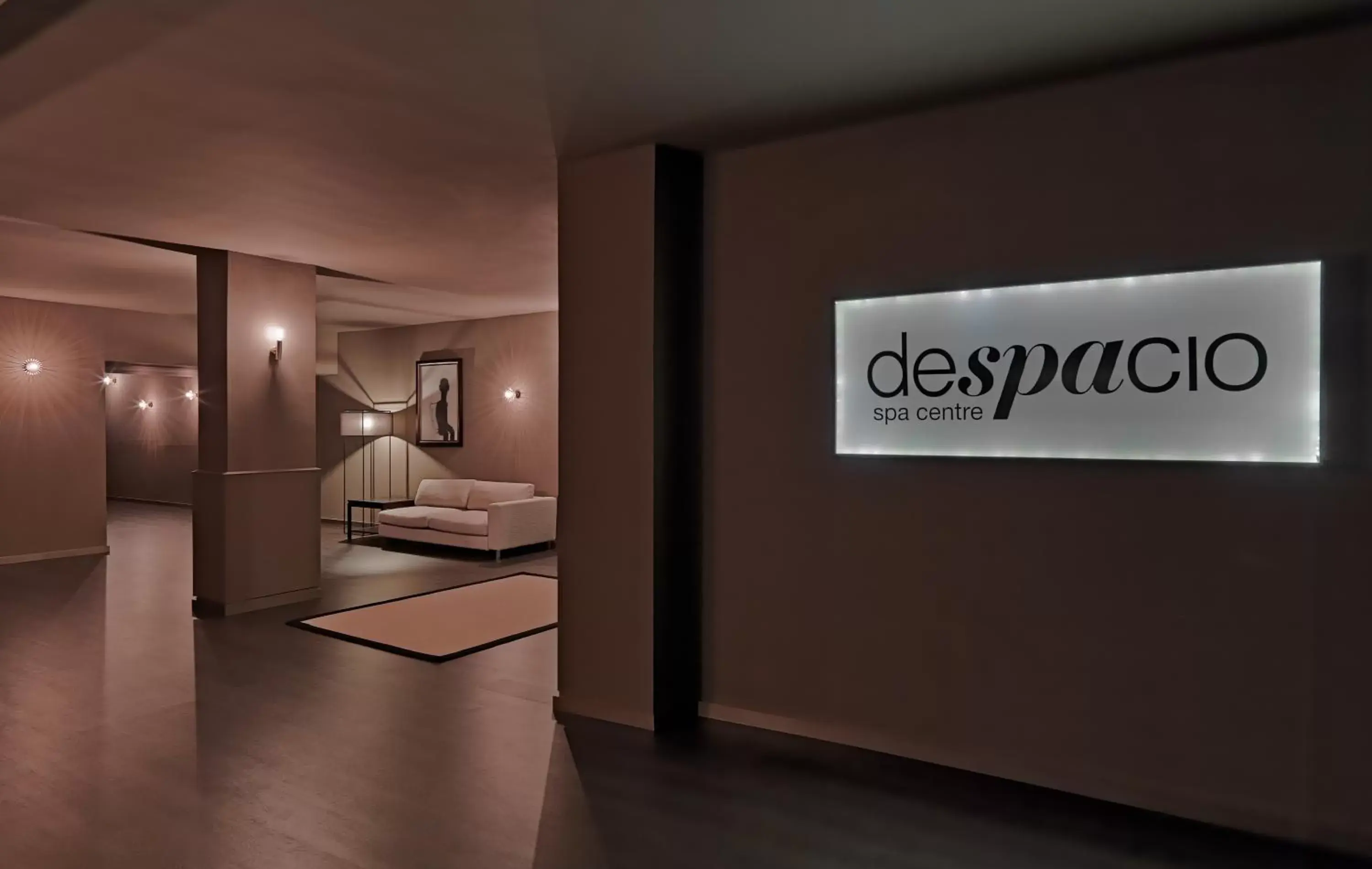 Spa and wellness centre/facilities, Bathroom in H10 Estepona Palace