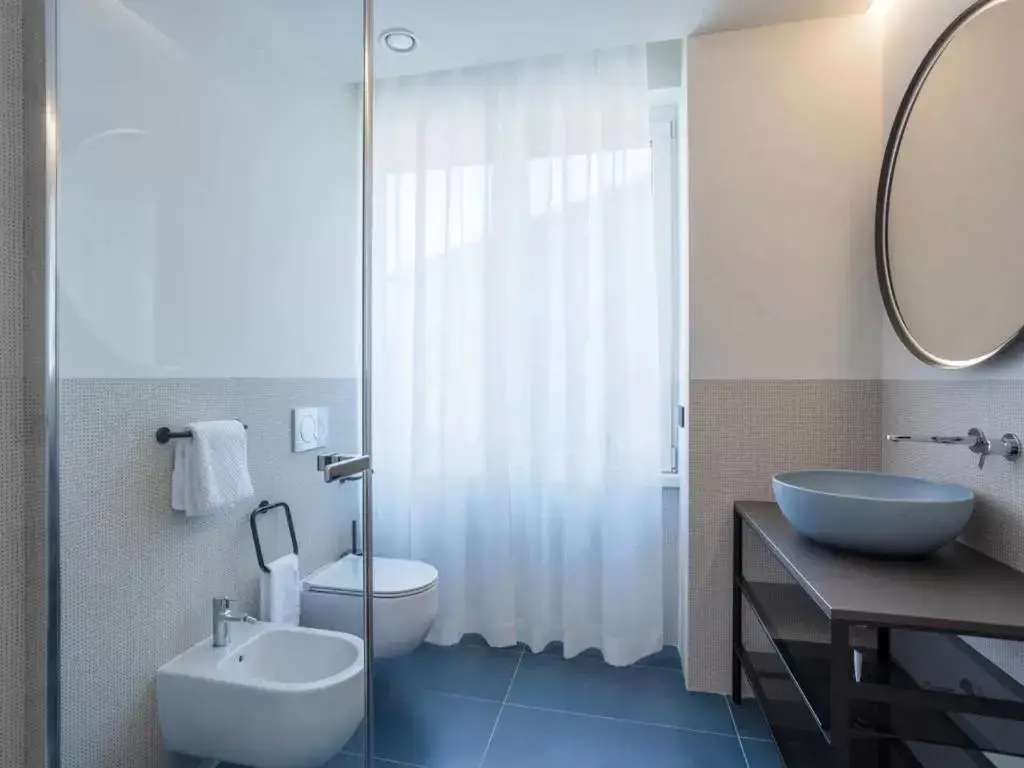 Bathroom in Sant'Ambrogio Apartments