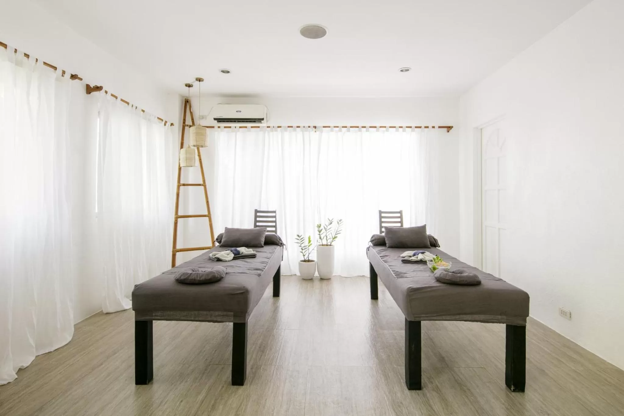 Spa and wellness centre/facilities in Ocean Vida Beach and Dive Resort