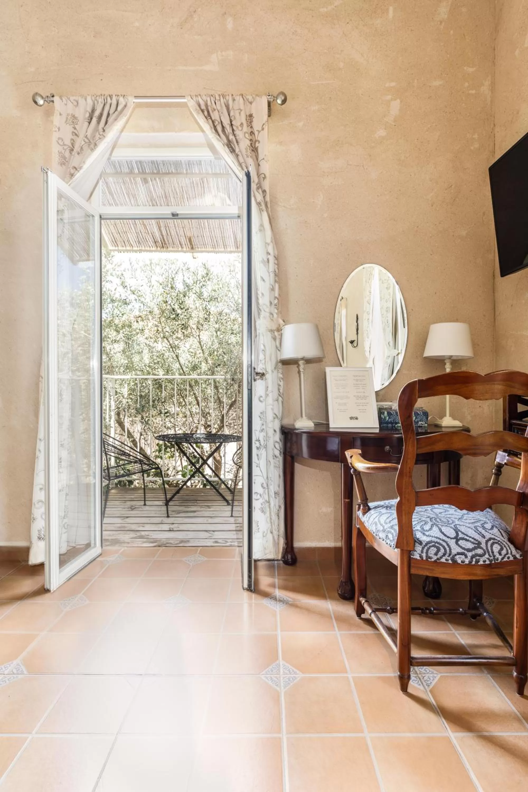 Balcony/Terrace in Smadar Inn