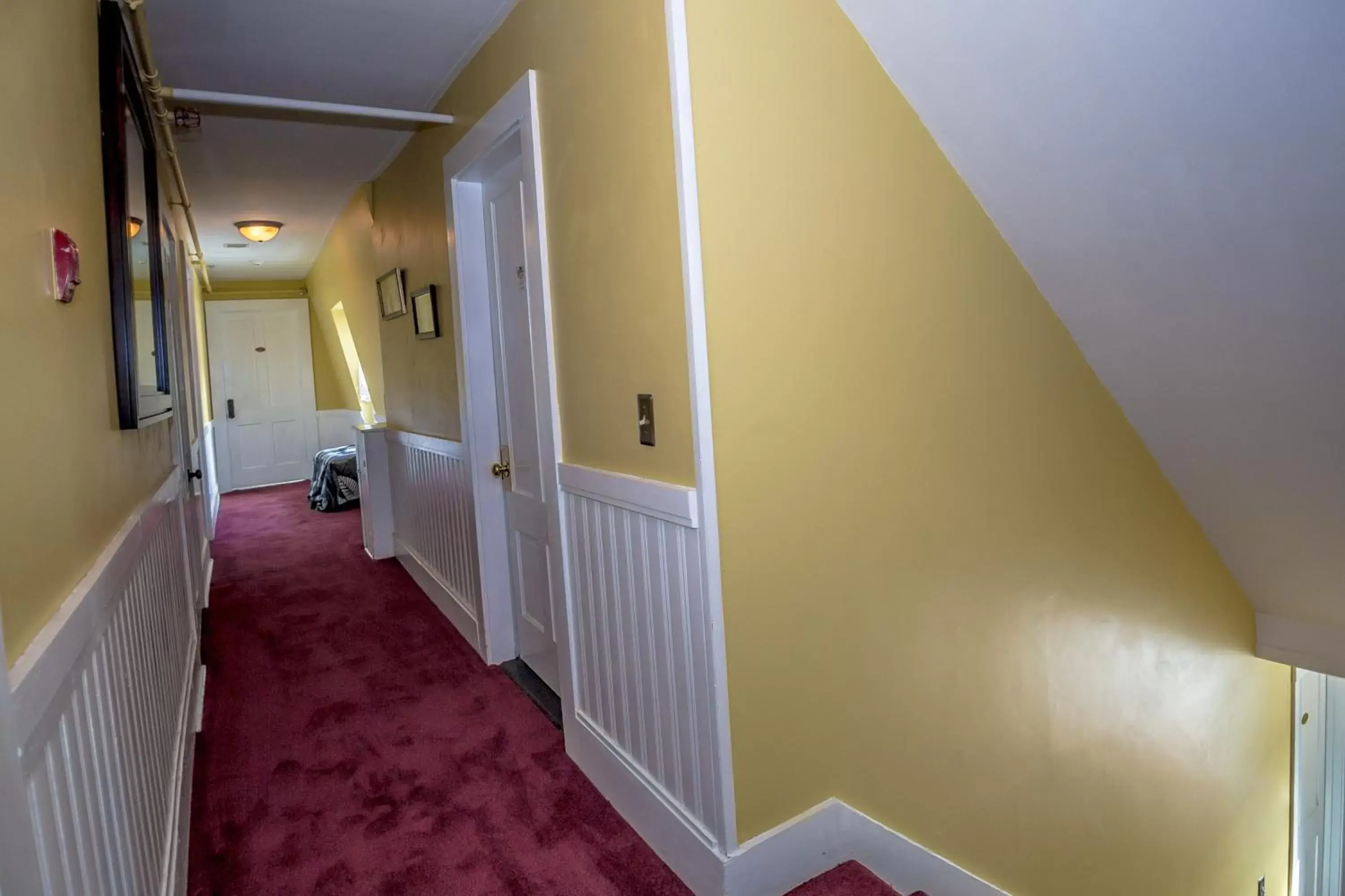 Area and facilities in Cranmore Inn and Suites, a North Conway boutique hotel