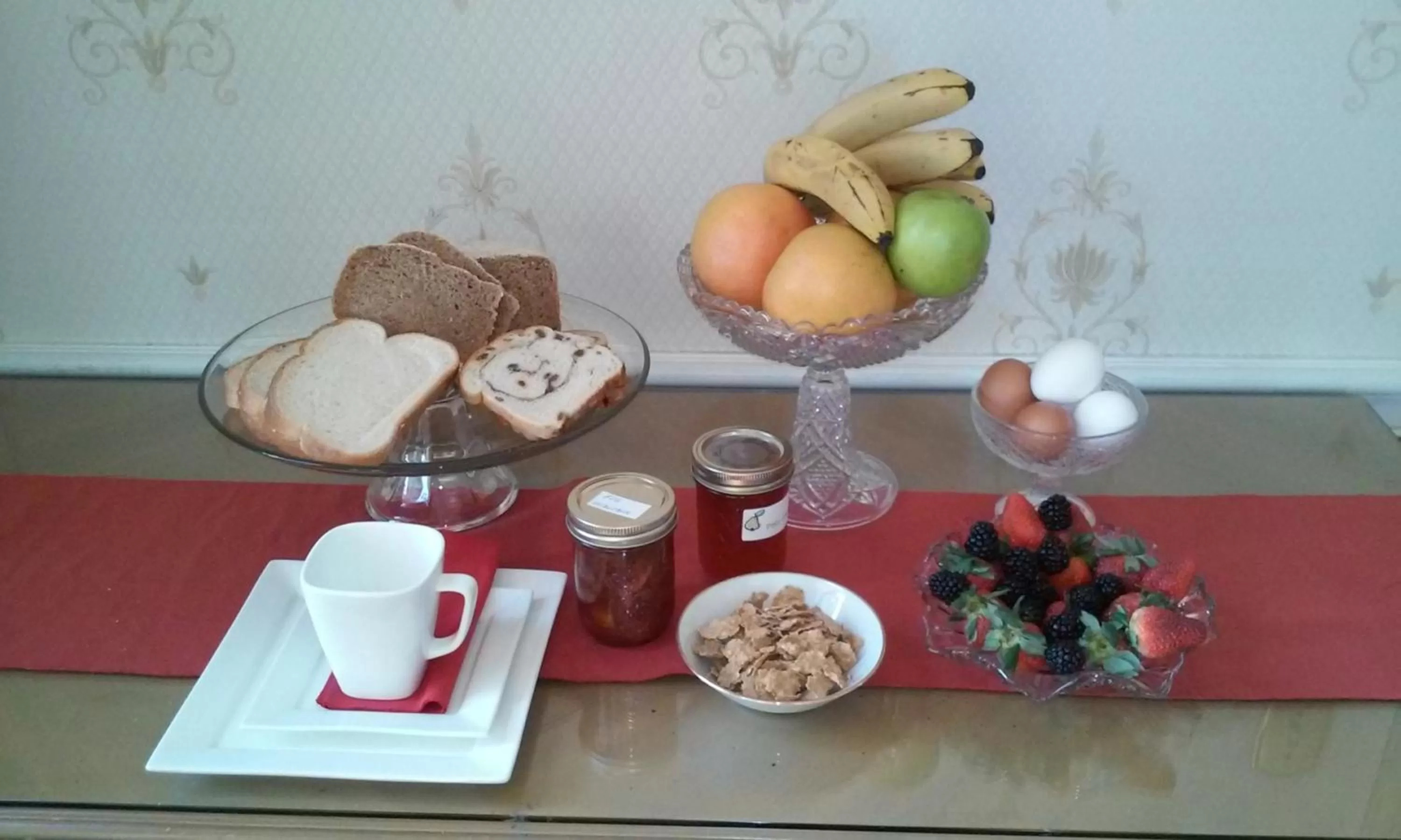 Continental breakfast in Fruits of Vienna B&B