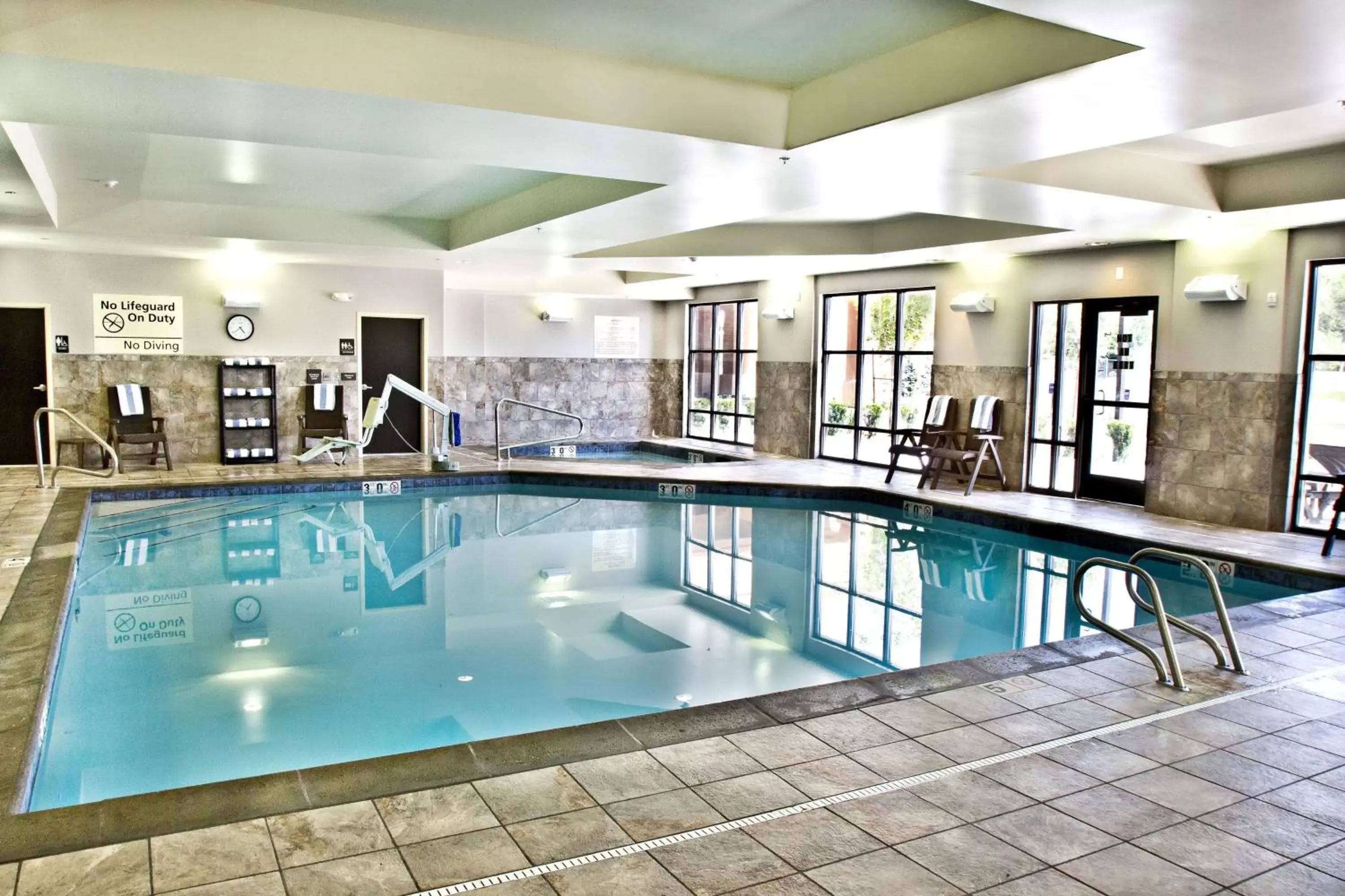 Pool view, Swimming Pool in Hampton Inn & Suites Salt Lake City/Farmington