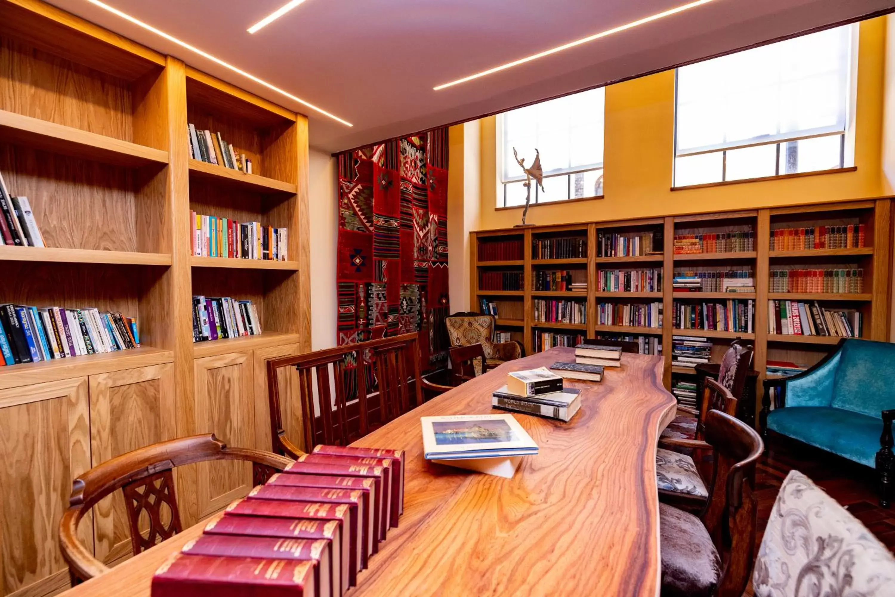 Library in Limehouse Library Hotel