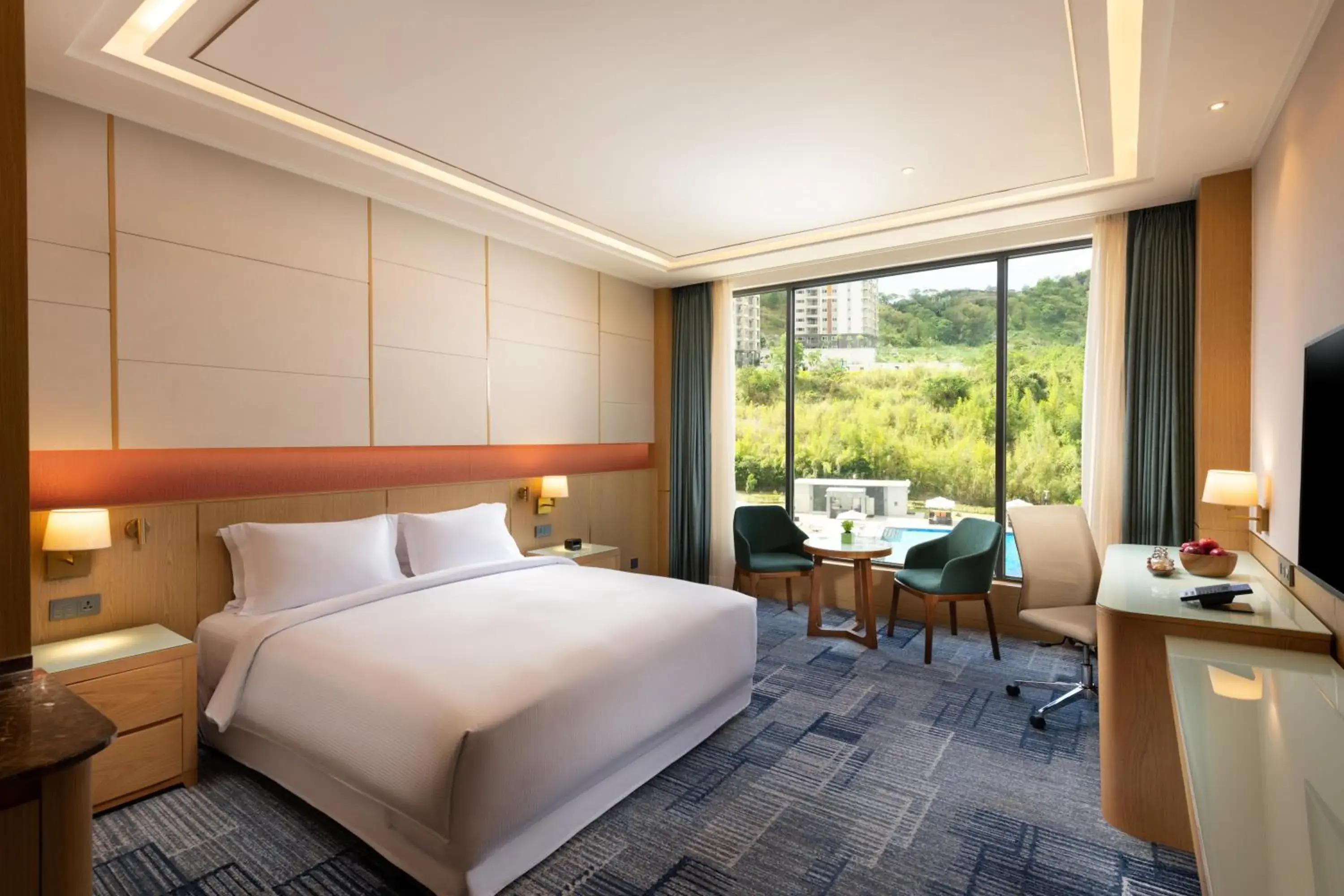 Bedroom in Hilton Clark Sun Valley Resort
