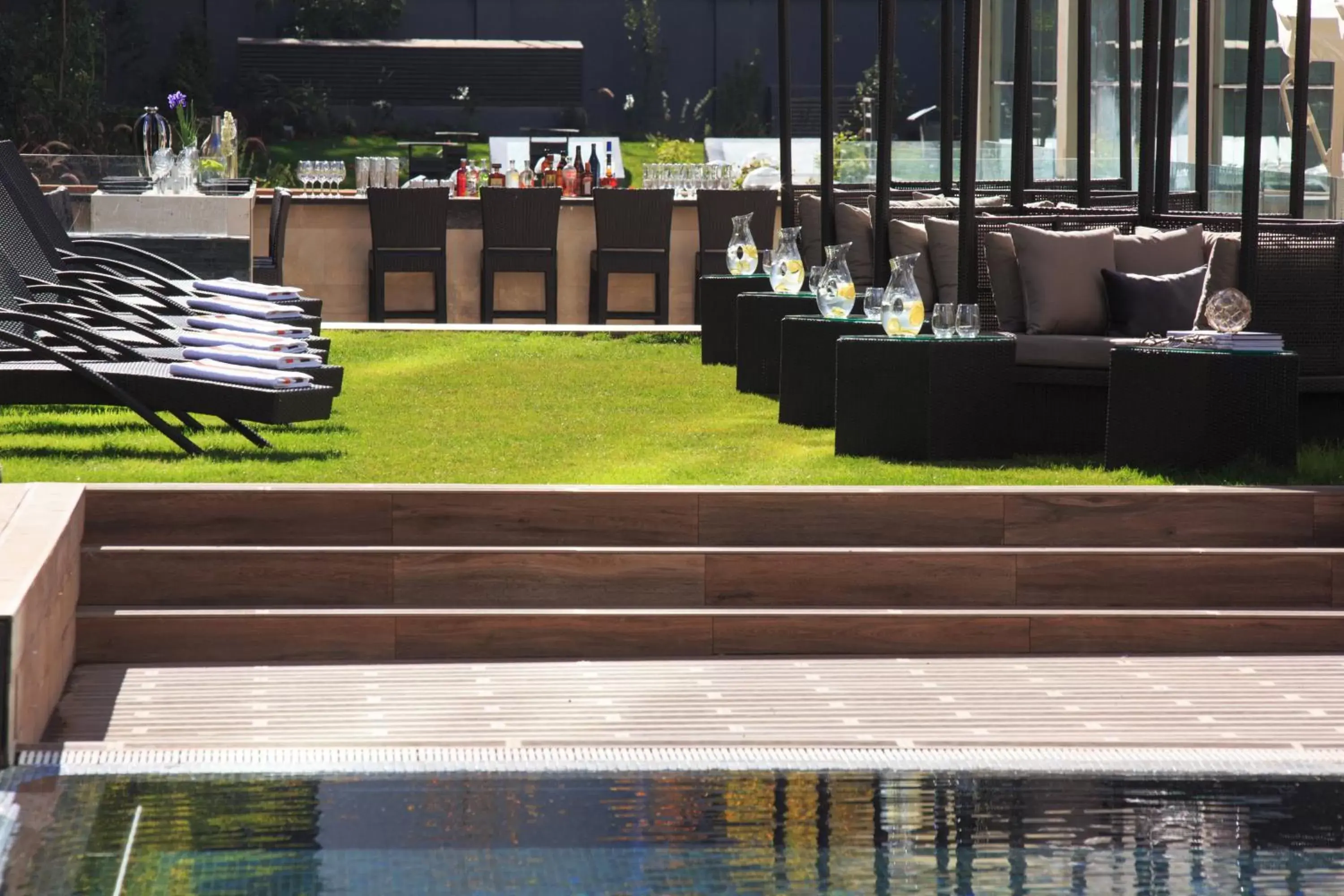 Swimming pool in Renaissance Santiago by Marriott