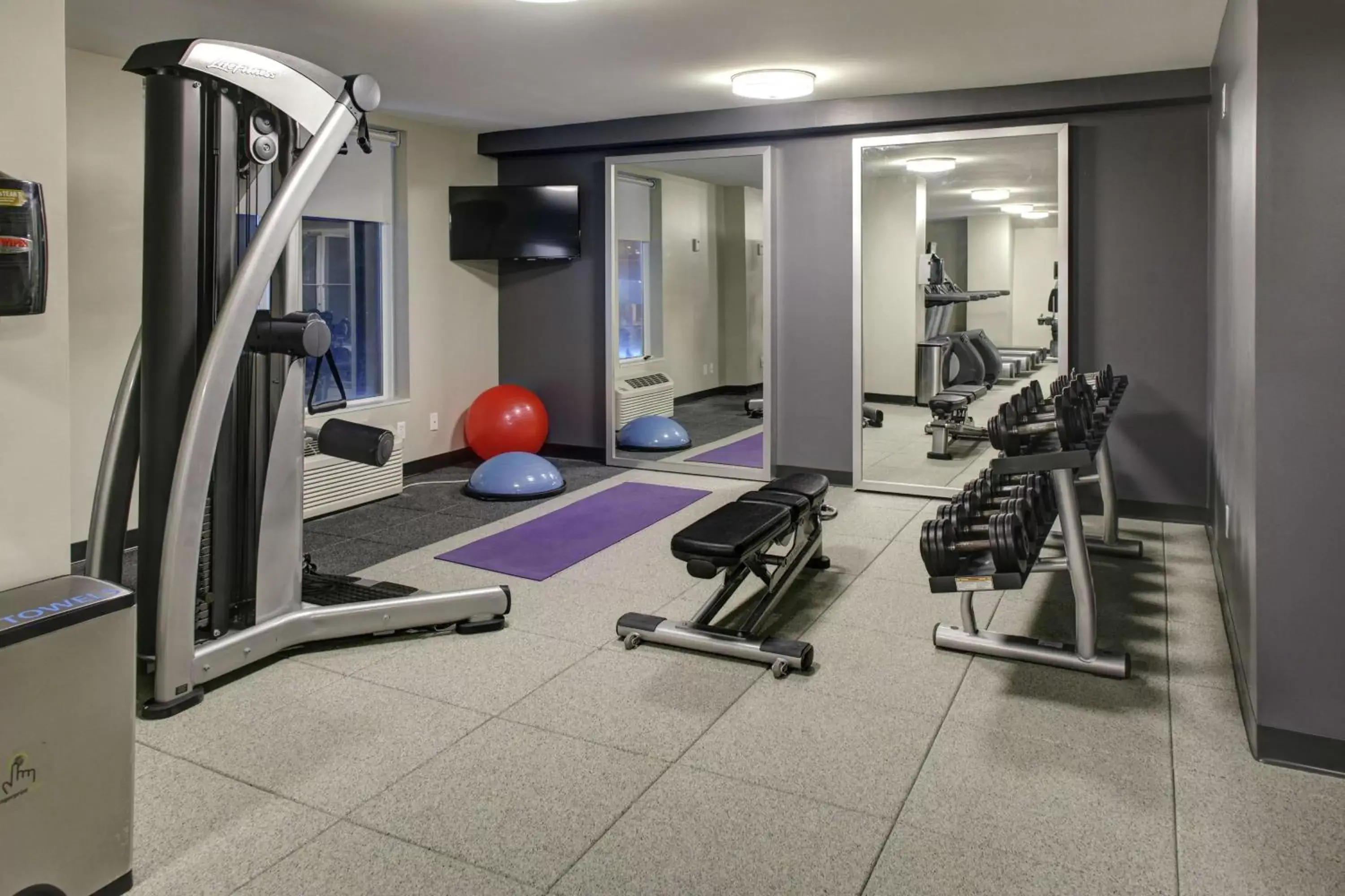 Fitness centre/facilities in DoubleTree by Hilton Biloxi Fitness centre/facilities in DoubleTree by Hilton Biloxi