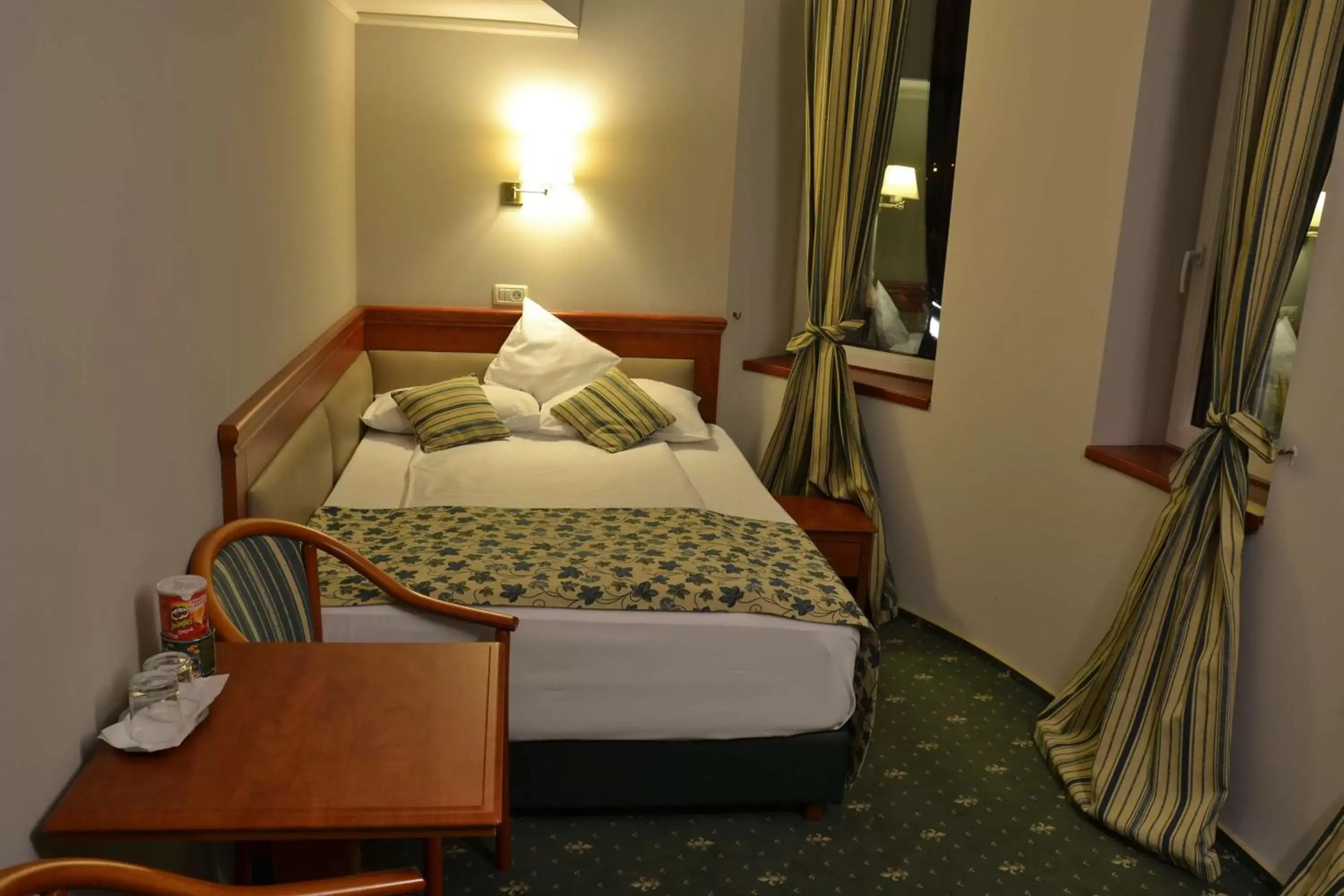 Photo of the whole room, Bed in Best Western Plus Lido Hotel