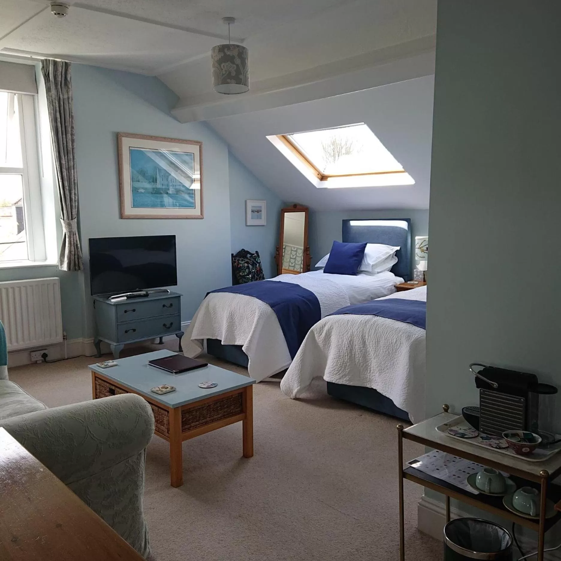 Bedroom, Seating Area in Barnabas House