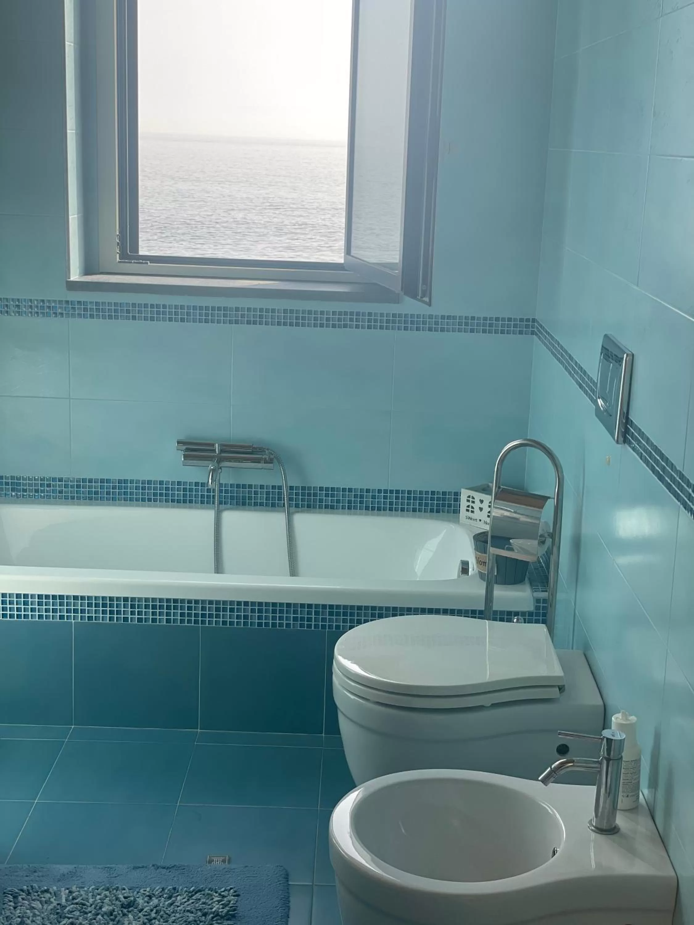 Bathroom in Sunshine