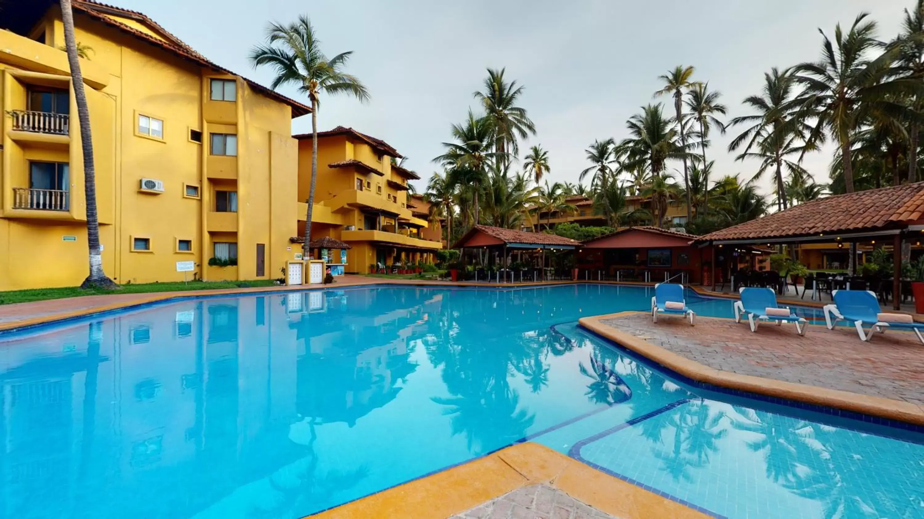 Property building, Swimming Pool in Park Royal Homestay Los Tules Puerto Vallarta