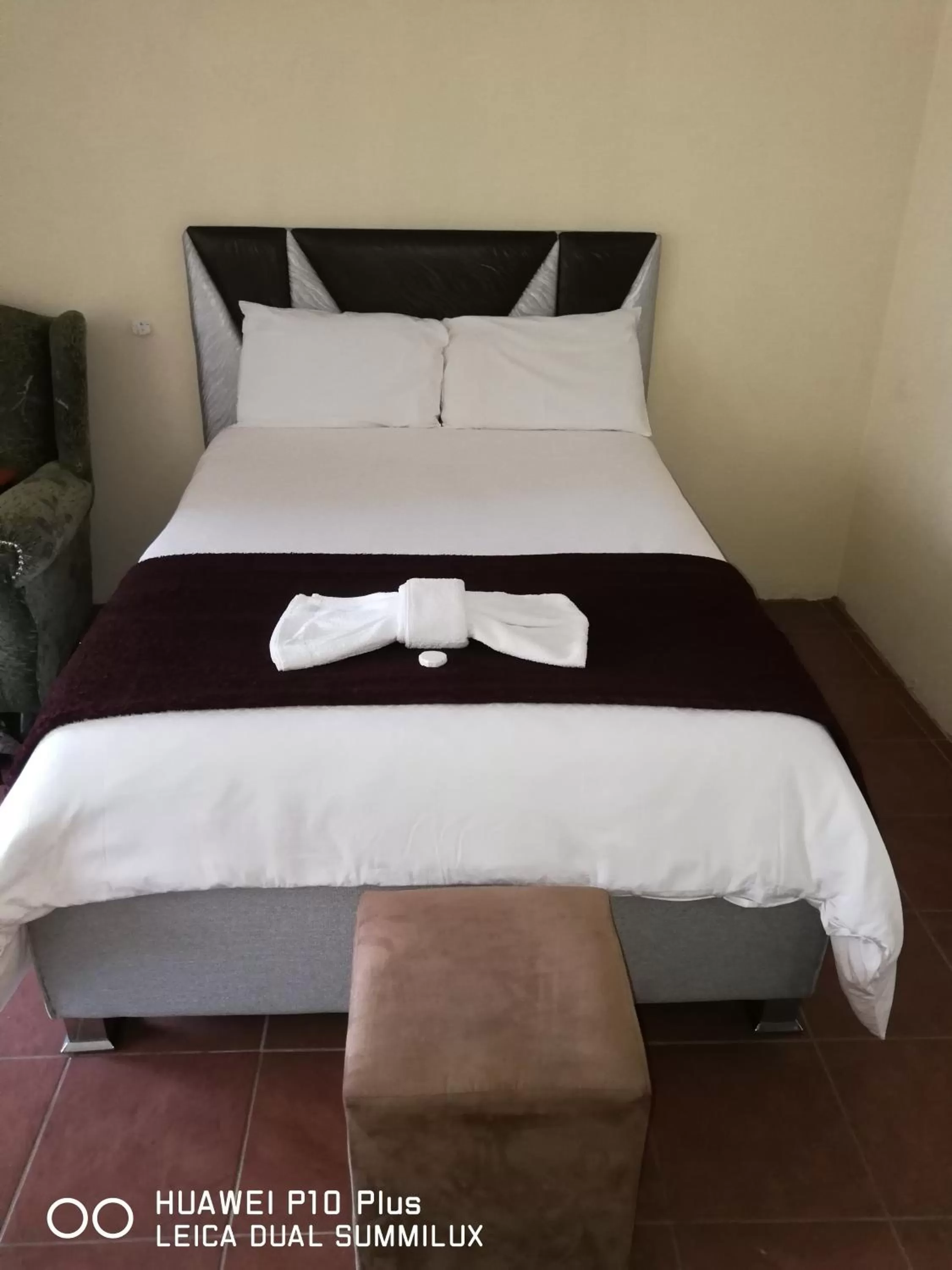 Bed in SIMA SILVER LODGE