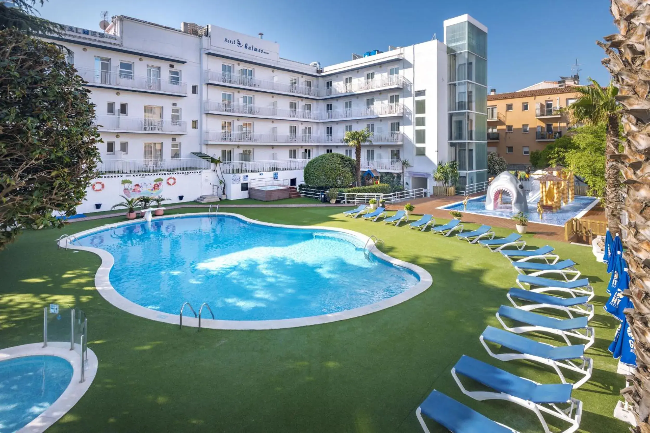 Spring, Swimming Pool in GHT Balmes, Hotel-Aparthotel&SPLASH