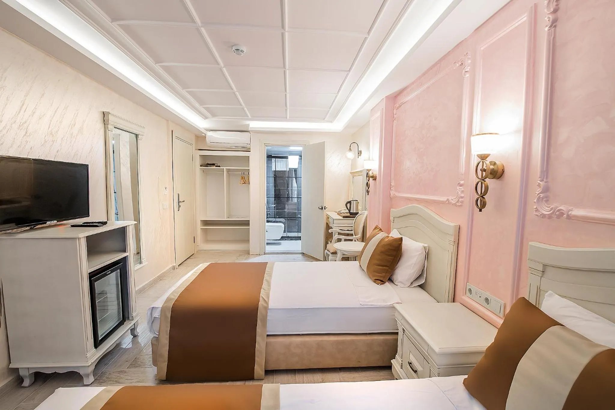 Bed in Istanbul My Assos Hotel